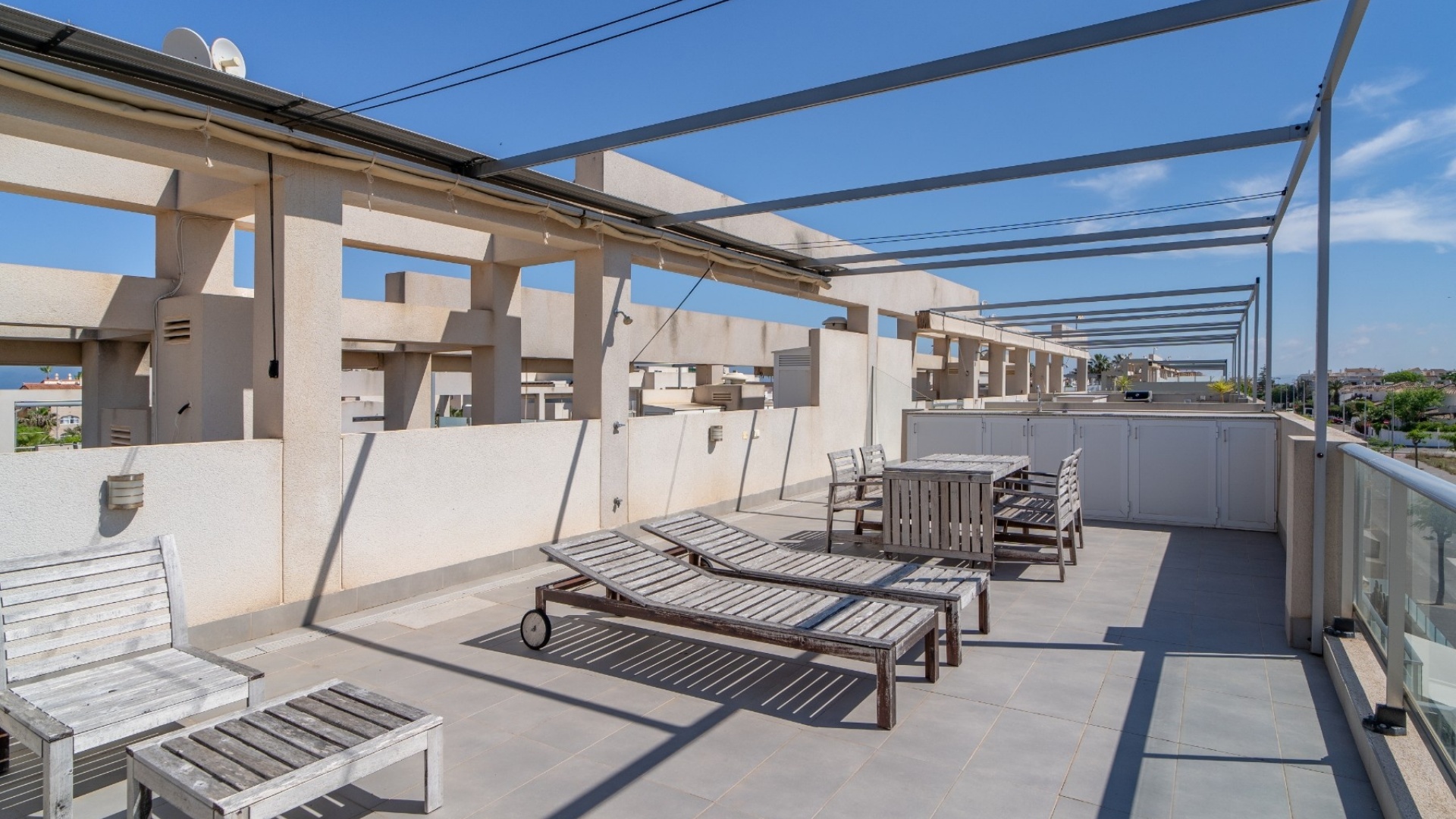 Resale - Apartment - Mil Palmeras - Beachside Mil Palmeras