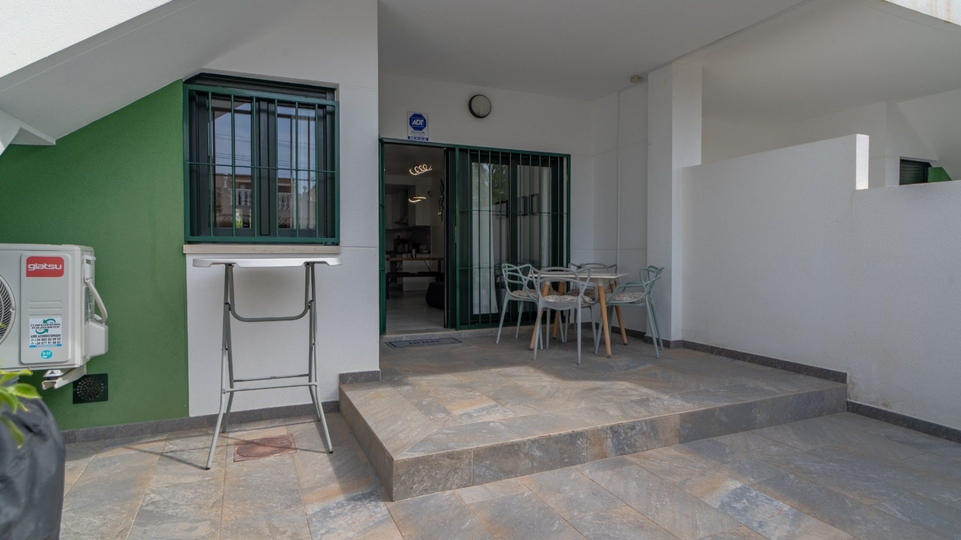 Resale - Apartment - Mil Palmeras - Beachside Mil Palmeras