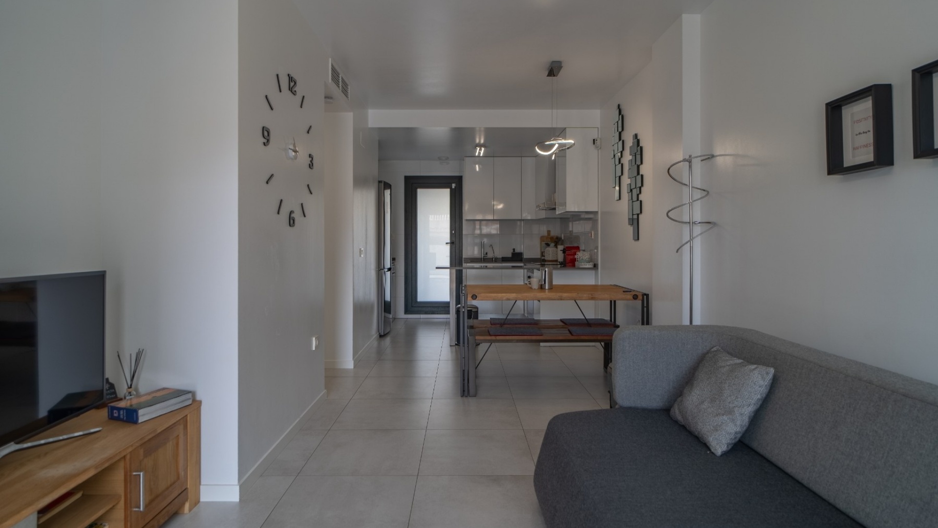 Resale - Apartment - Mil Palmeras - Beachside Mil Palmeras