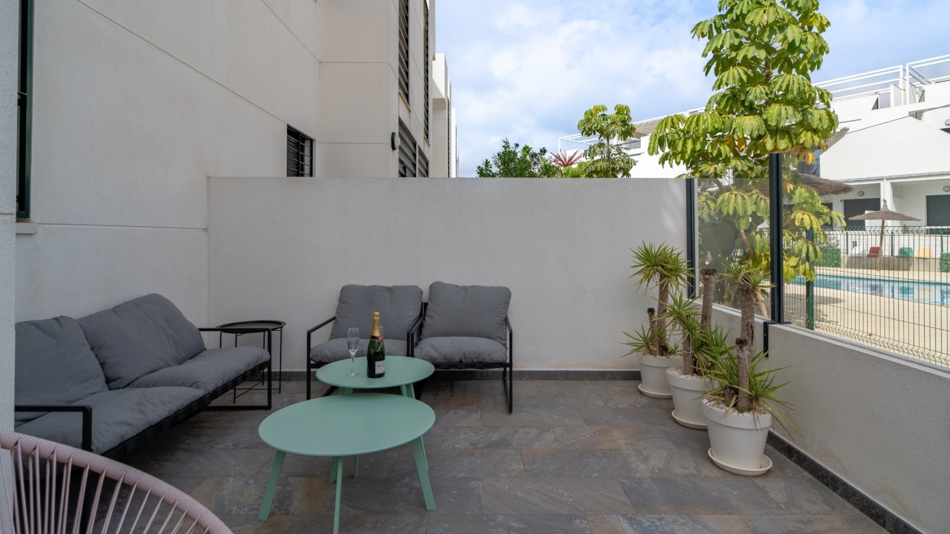 Resale - Apartment - Mil Palmeras - Beachside Mil Palmeras