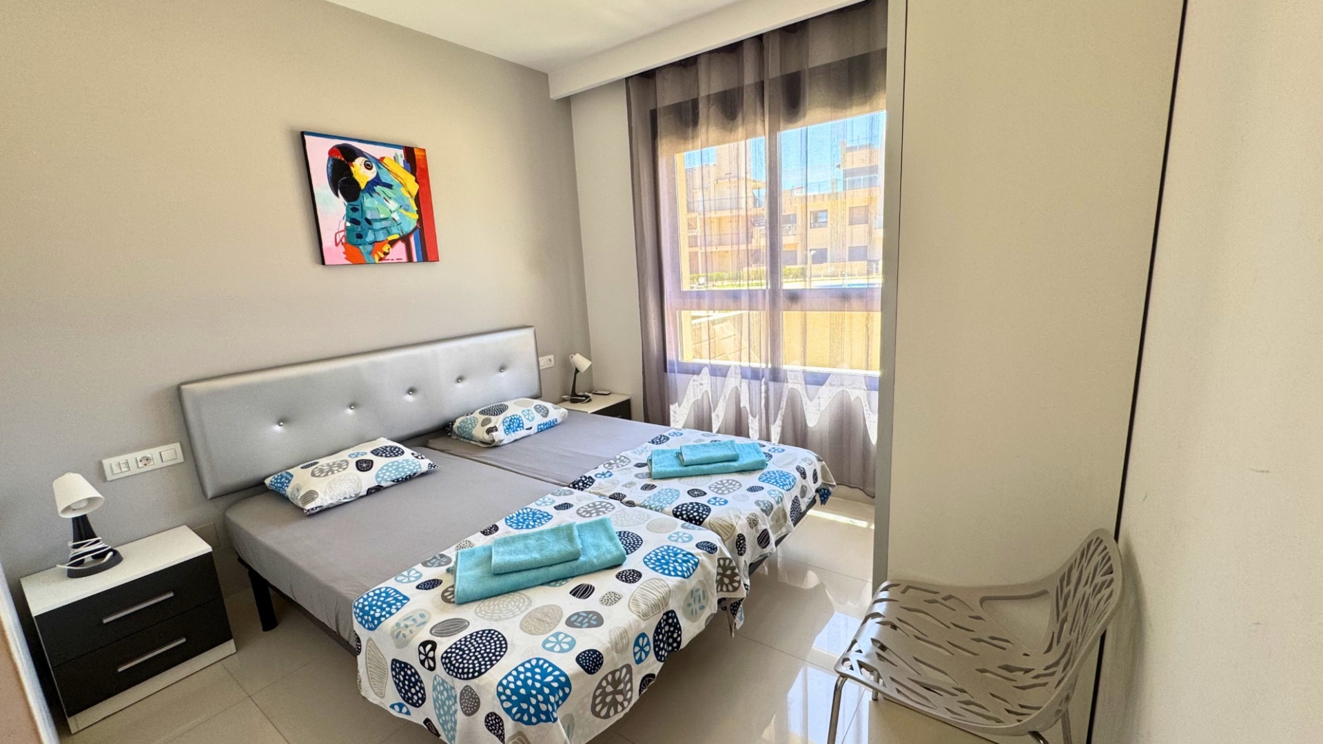 Resale - Apartment - Mil Palmeras - playa elisa bay