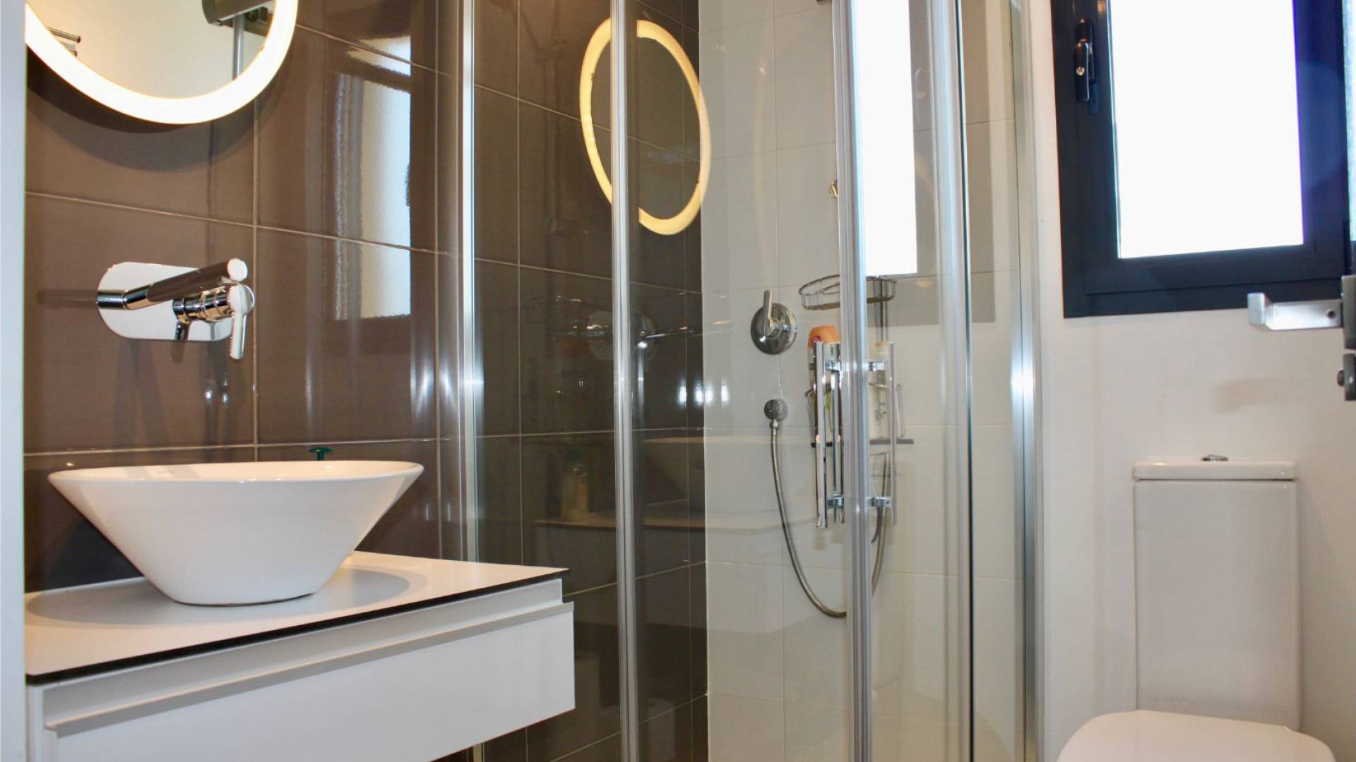 Resale - Apartment - Mil Palmeras - playa elisa bay