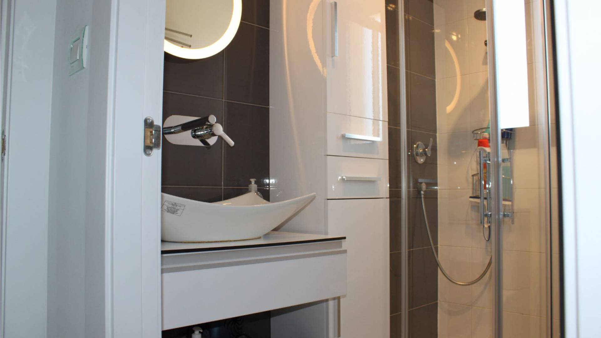 Resale - Apartment - Mil Palmeras - playa elisa bay