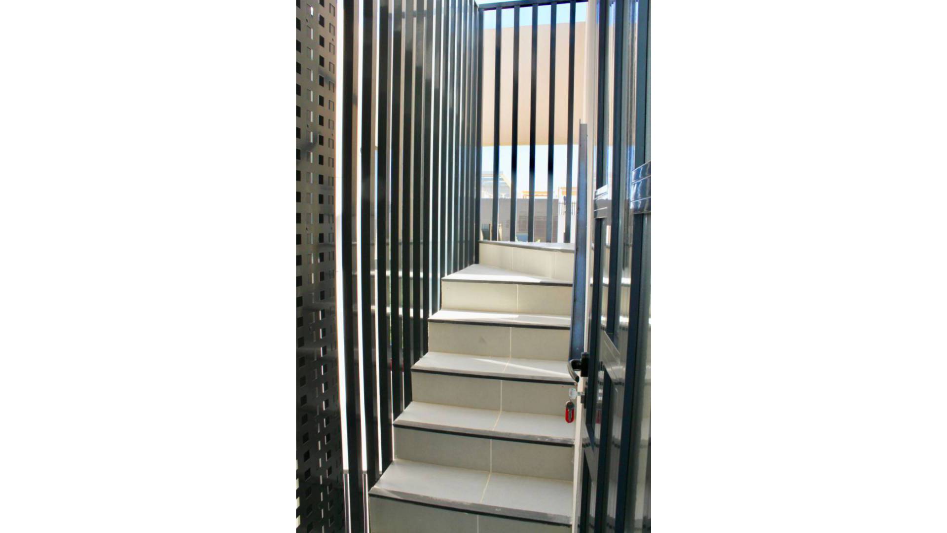 Resale - Apartment - Mil Palmeras - playa elisa bay