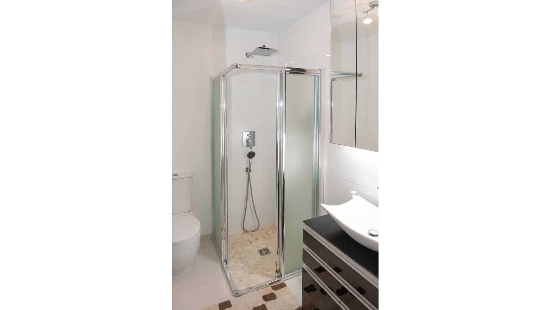 Resale - Apartment - Mil Palmeras - playa elisa bay