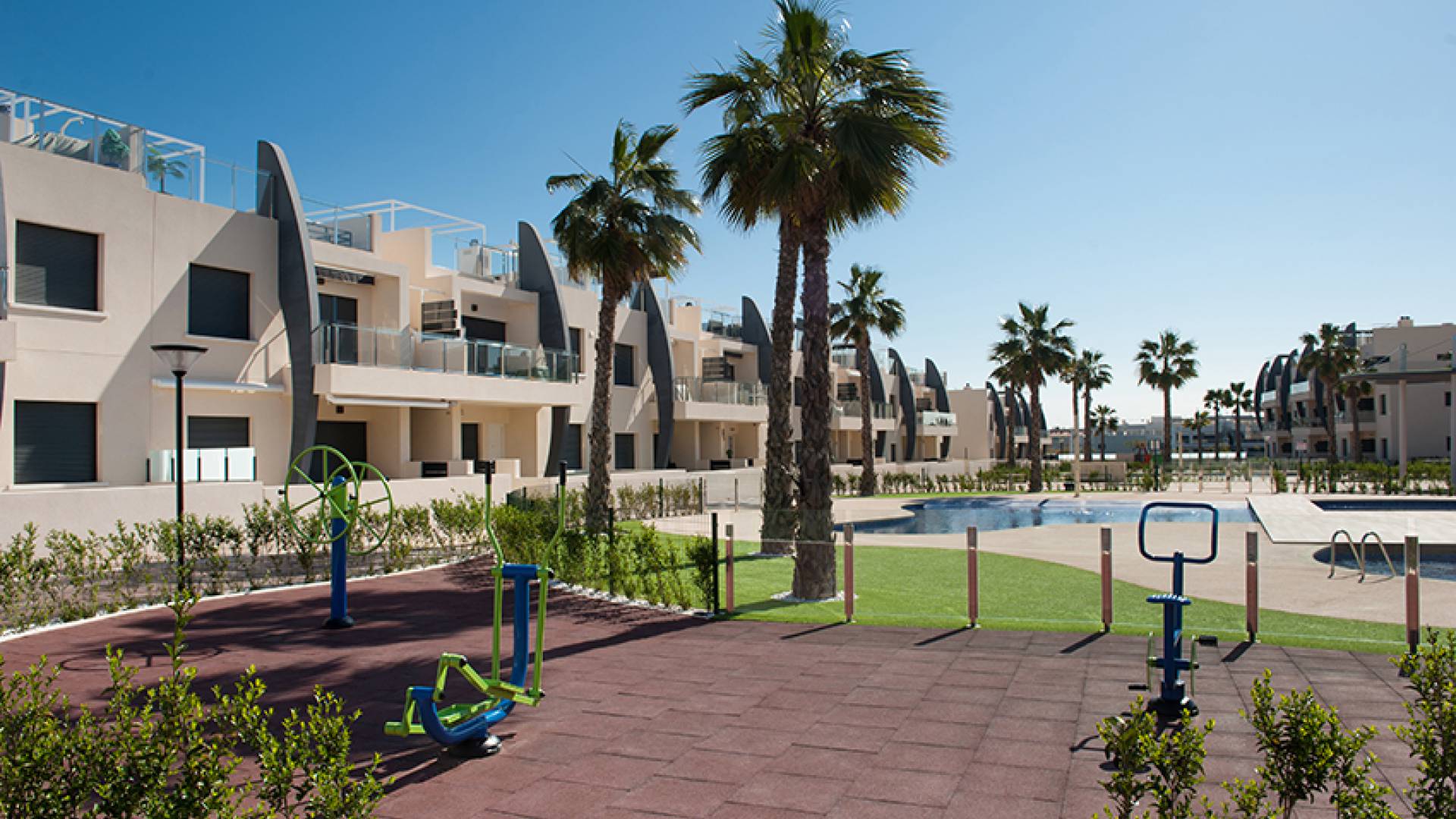 Resale - Apartment - Mil Palmeras - playa elisa bay