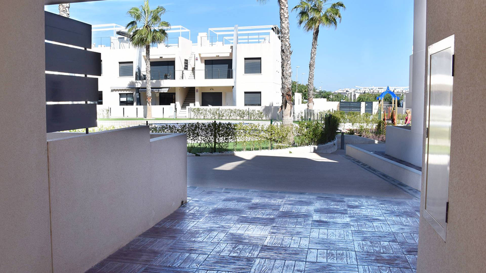 Resale - Apartment - Mil Palmeras - playa elisa bay