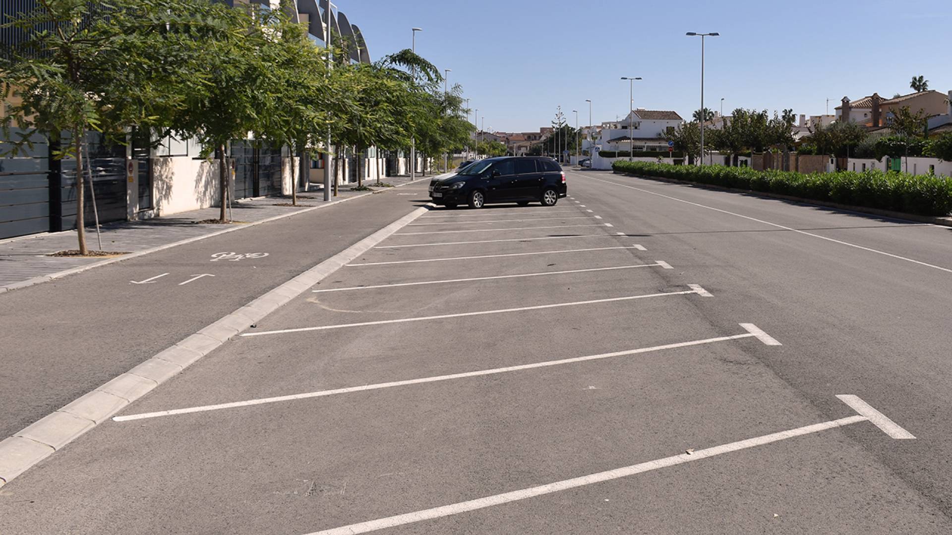 Resale - Apartment - Mil Palmeras - playa elisa bay