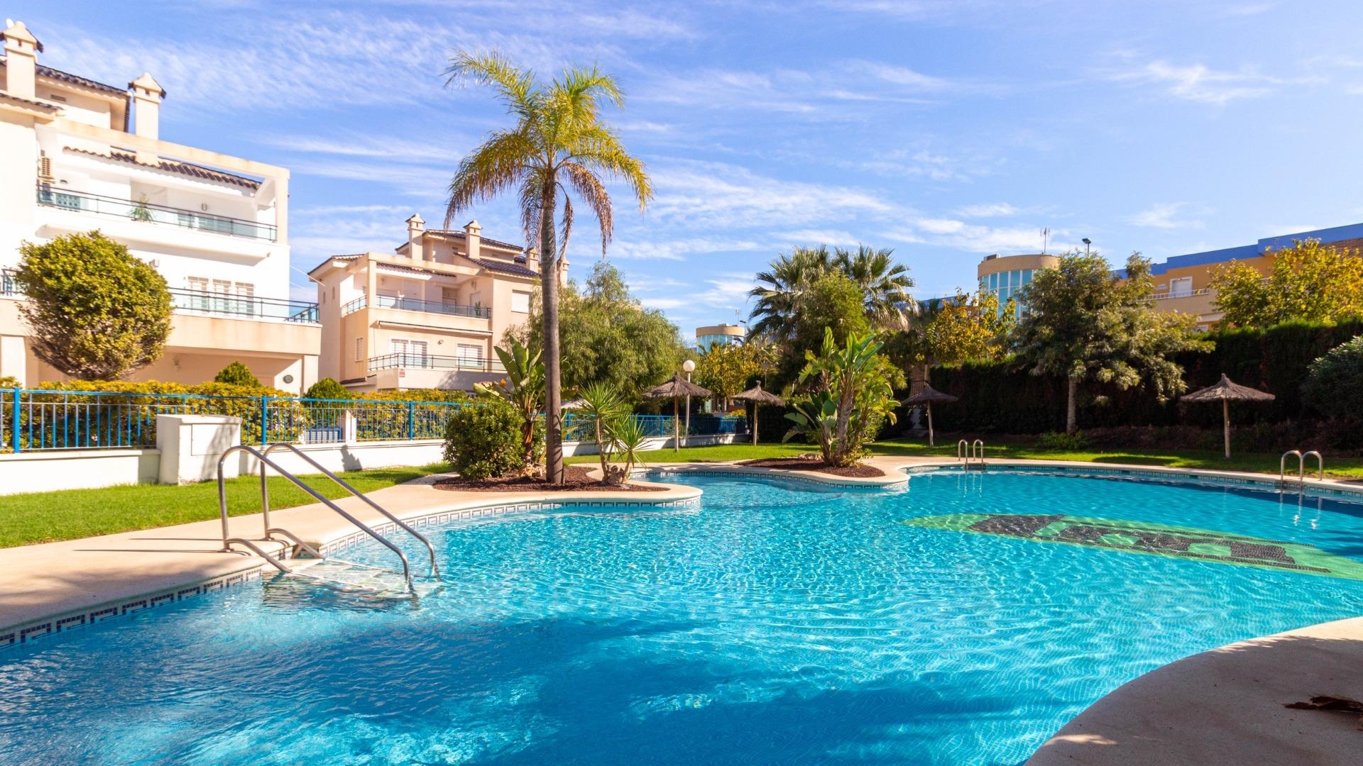 Resale - Apartment - Mil Palmeras - riomar