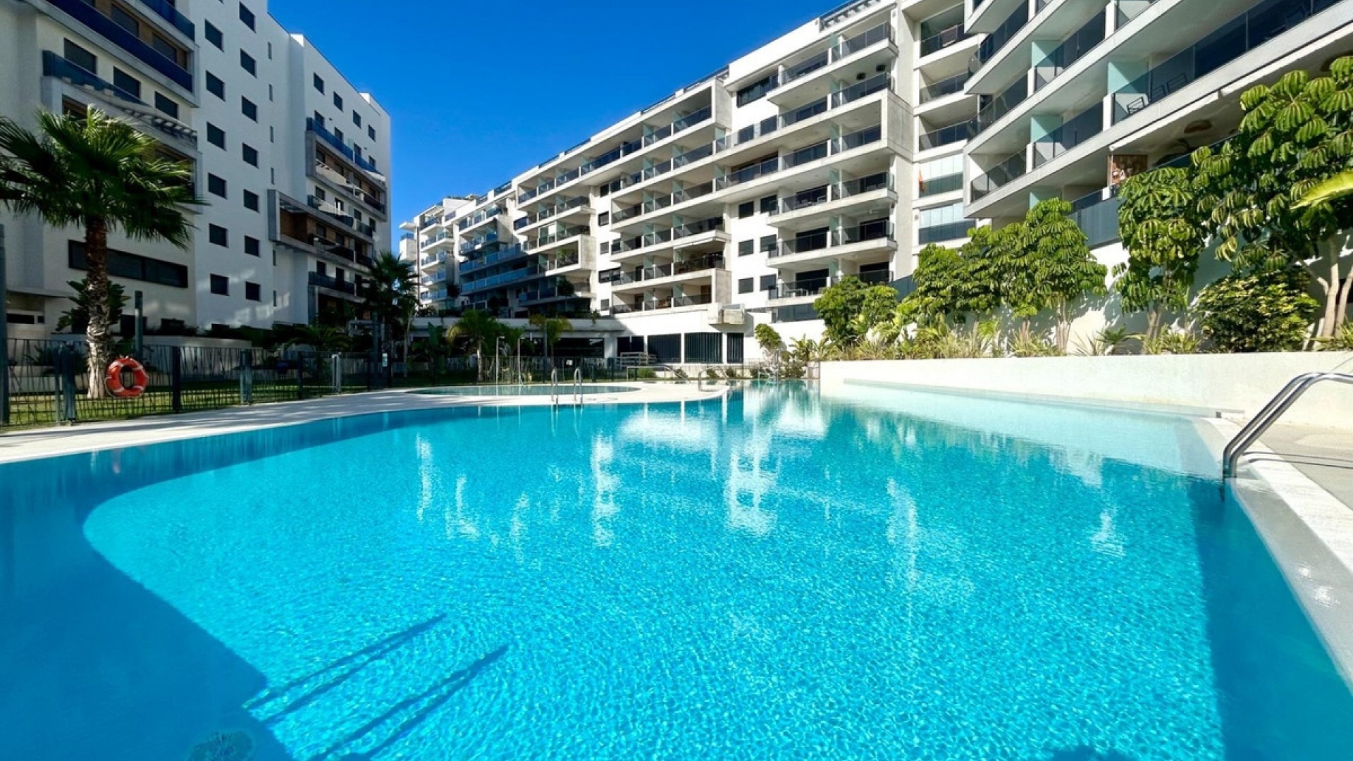 Resale - Apartment - Orihuela - Campoamor