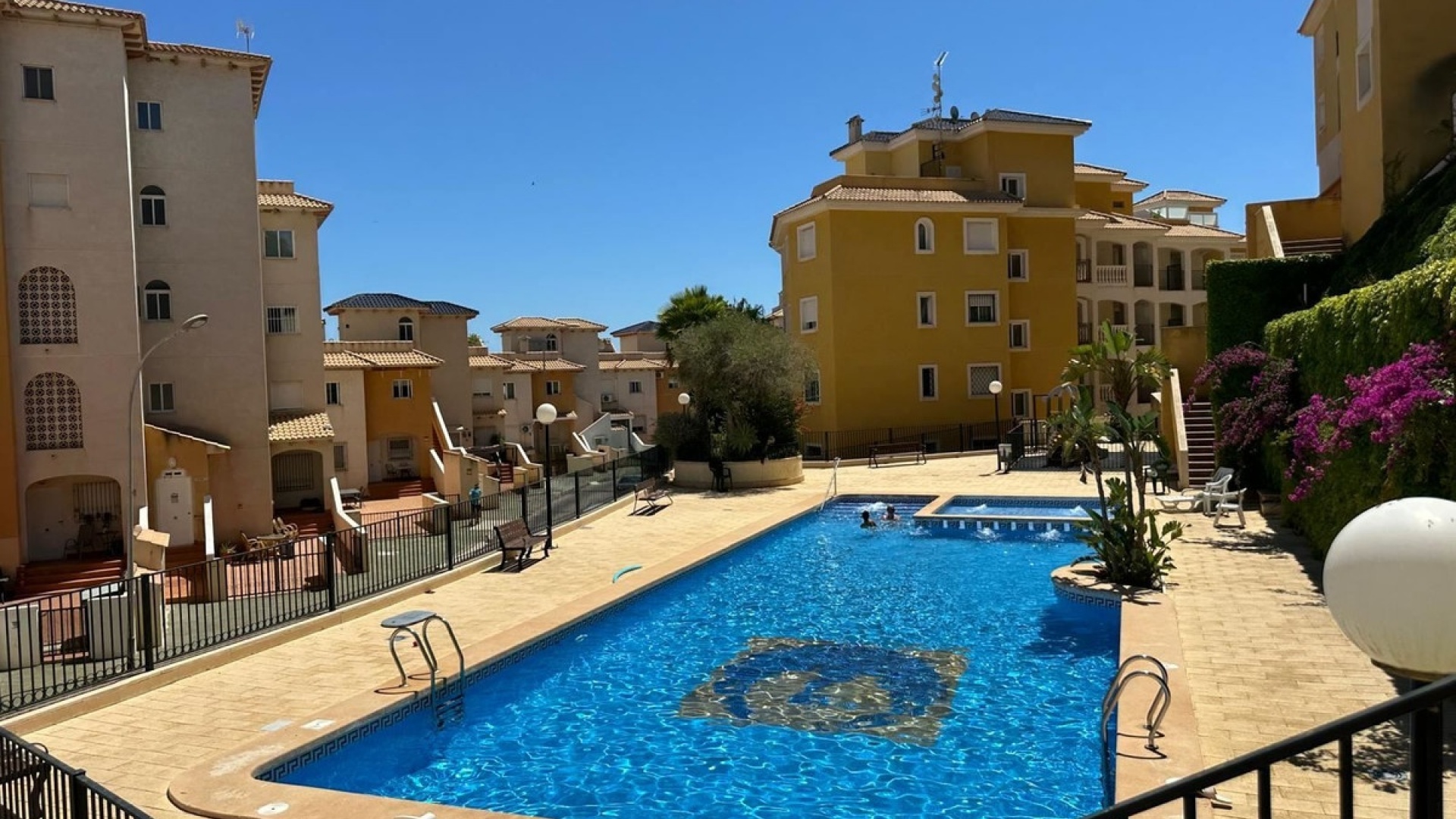 Resale - Apartment - Orihuela - Campoamor