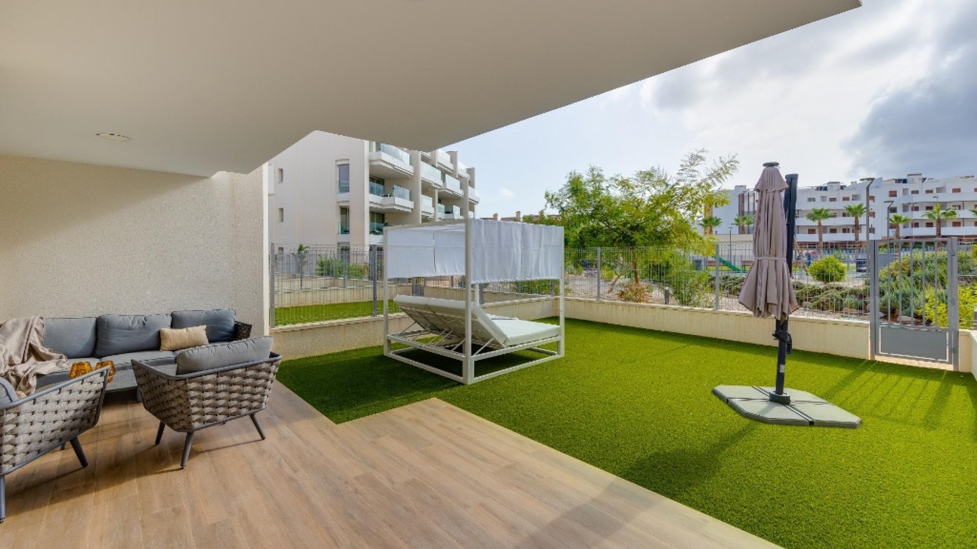 Resale - Apartment - Orihuela Costa - Villamartin