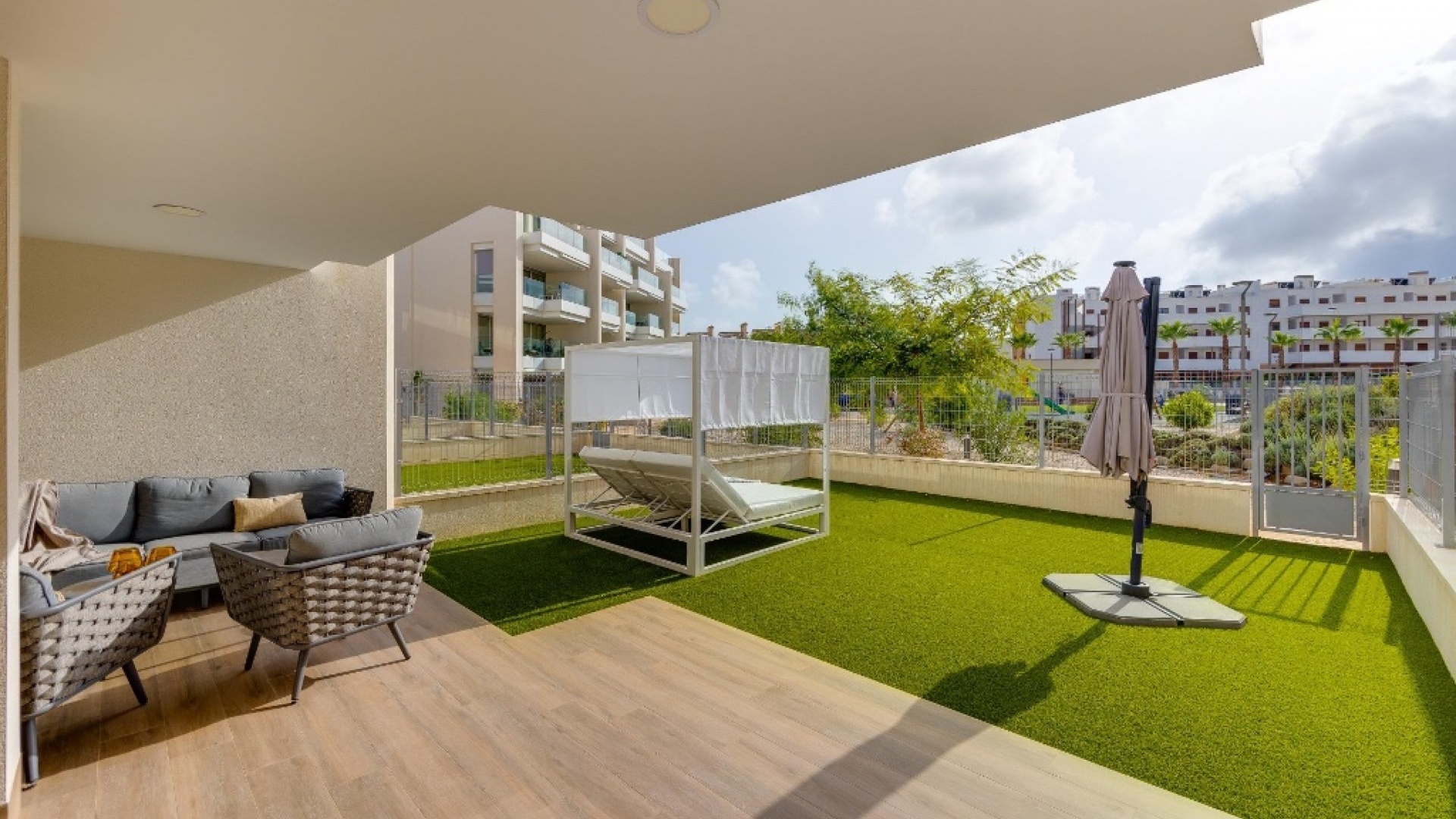 Resale - Apartment - Orihuela Costa - Villamartin