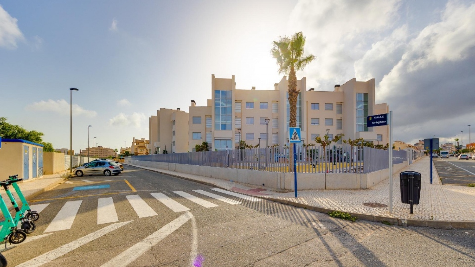 Resale - Apartment - Orihuela Costa - Villamartin