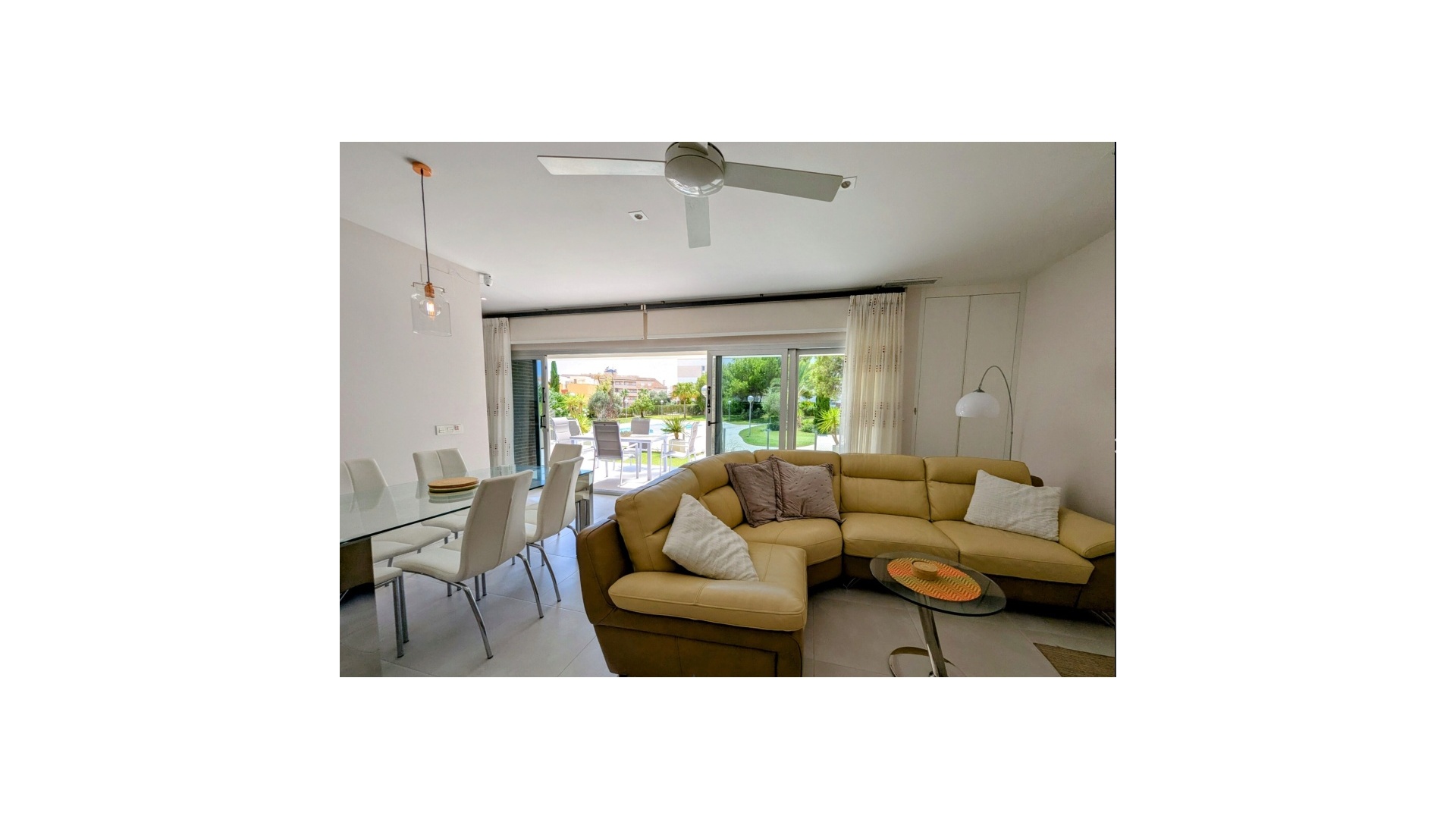 Resale - Apartment - Orihuela Costa - Villamartin