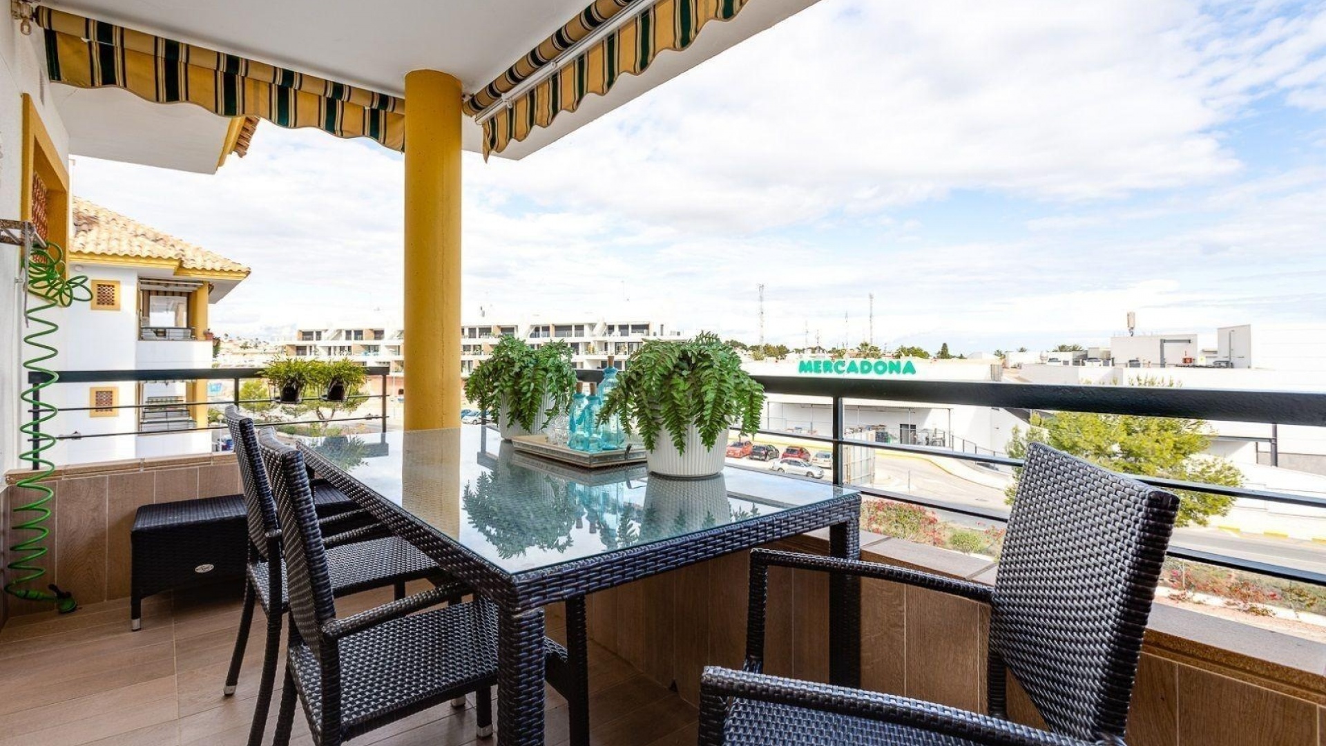 Resale - Apartment - Orihuela Costa - Villamartin