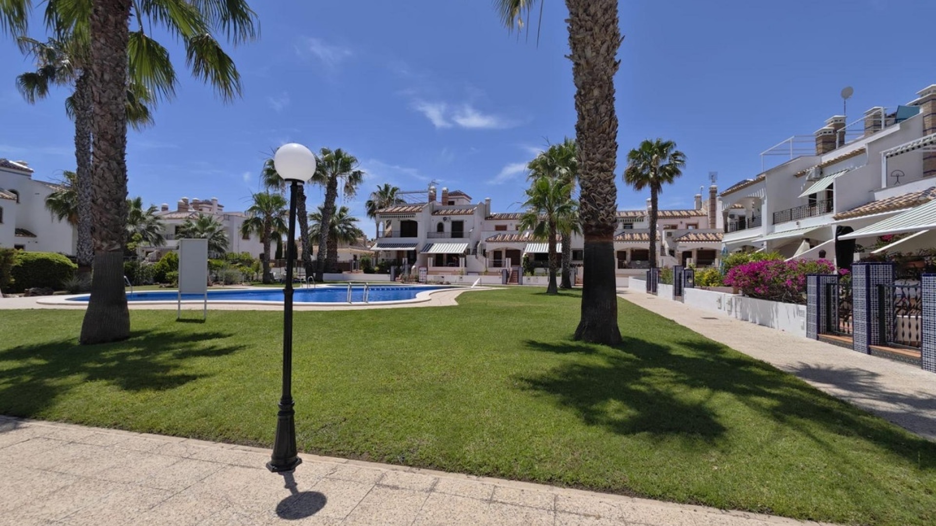 Resale - Apartment - Orihuela - Orihuela Costa