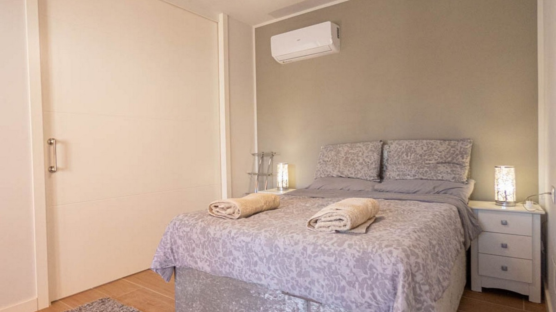 Resale - Apartment - Orihuela - Villamartin