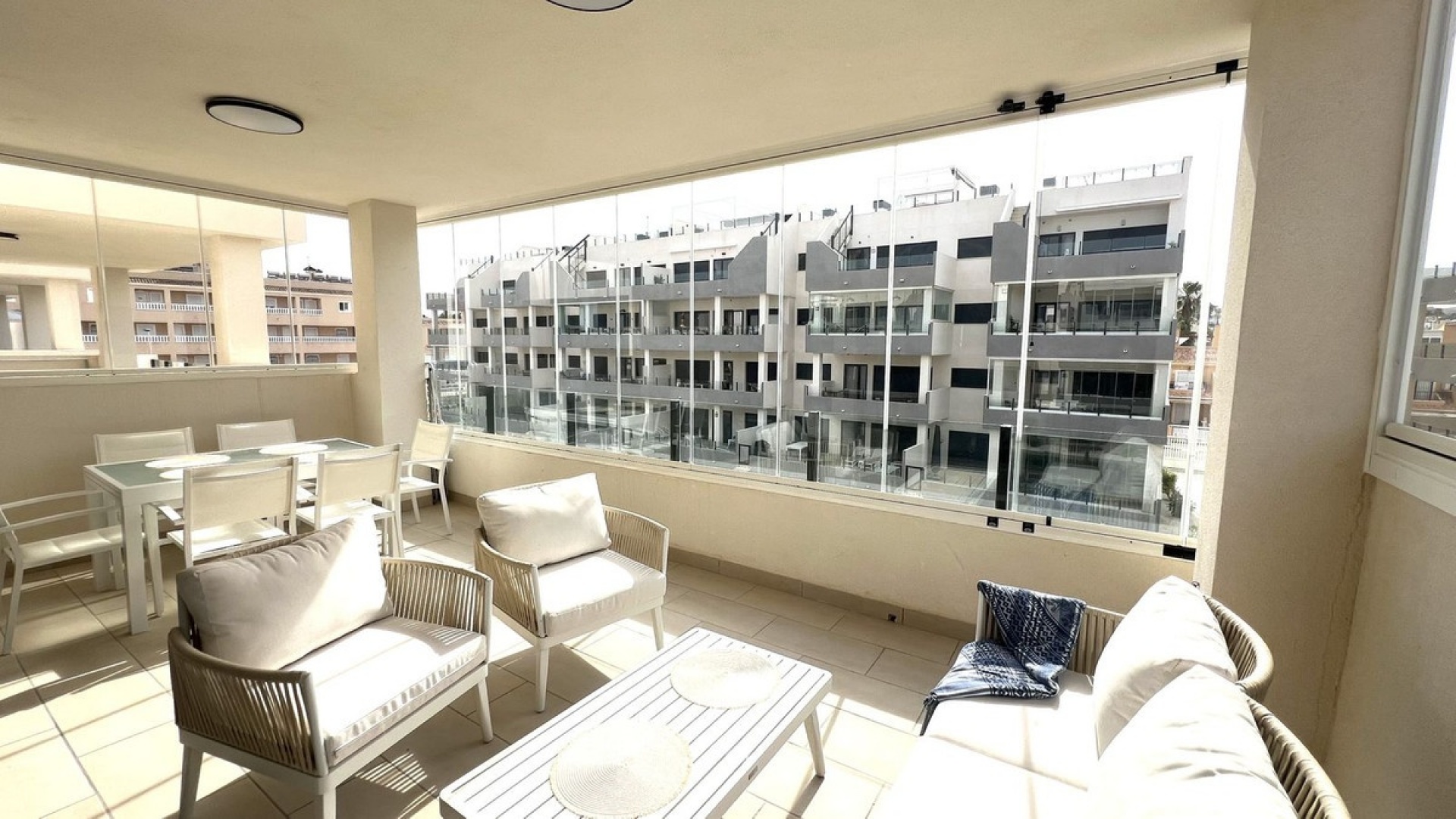 Resale - Apartment - Orihuela - Villamartin