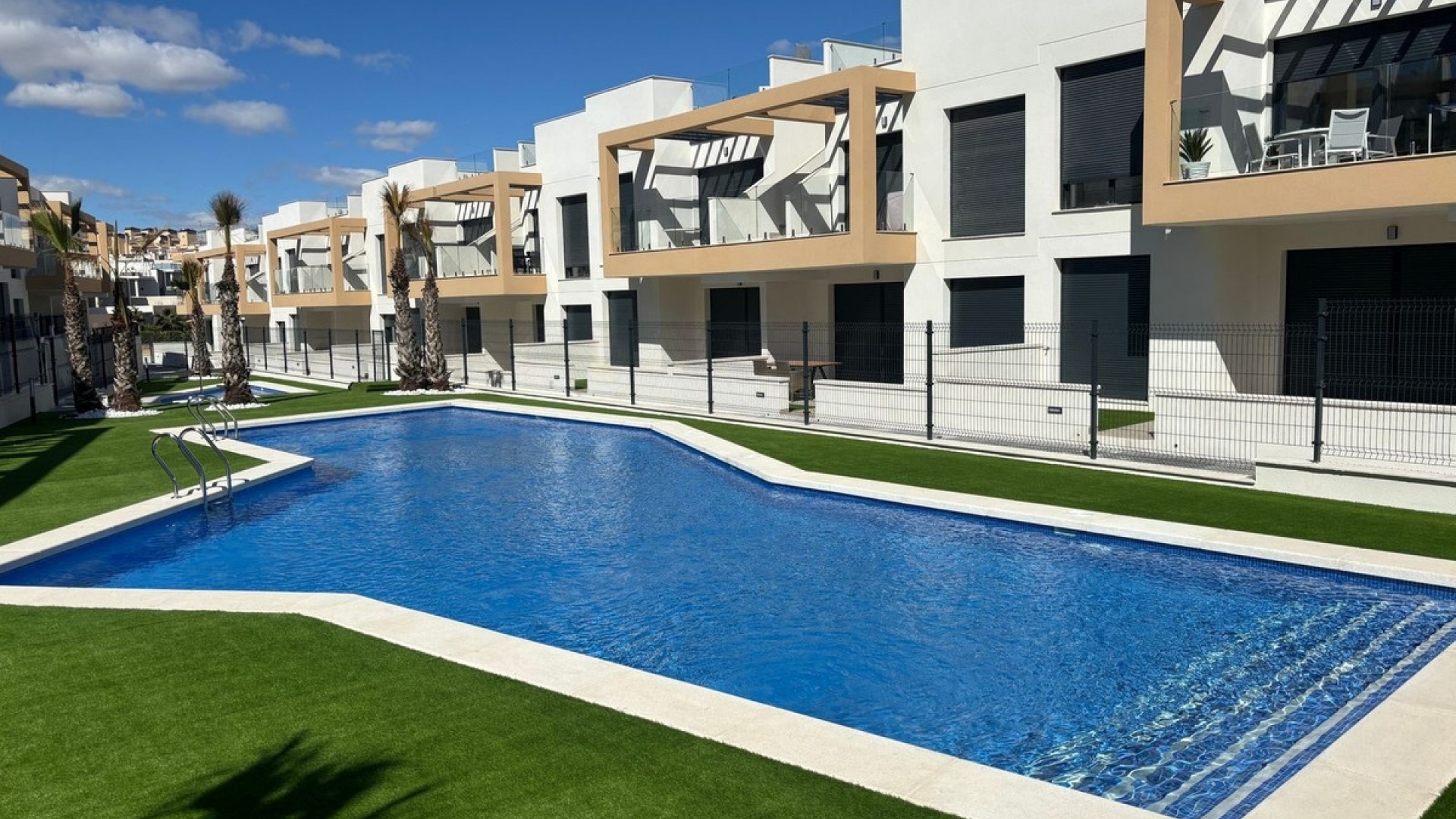 Resale - Apartment - Orihuela - Villamartin