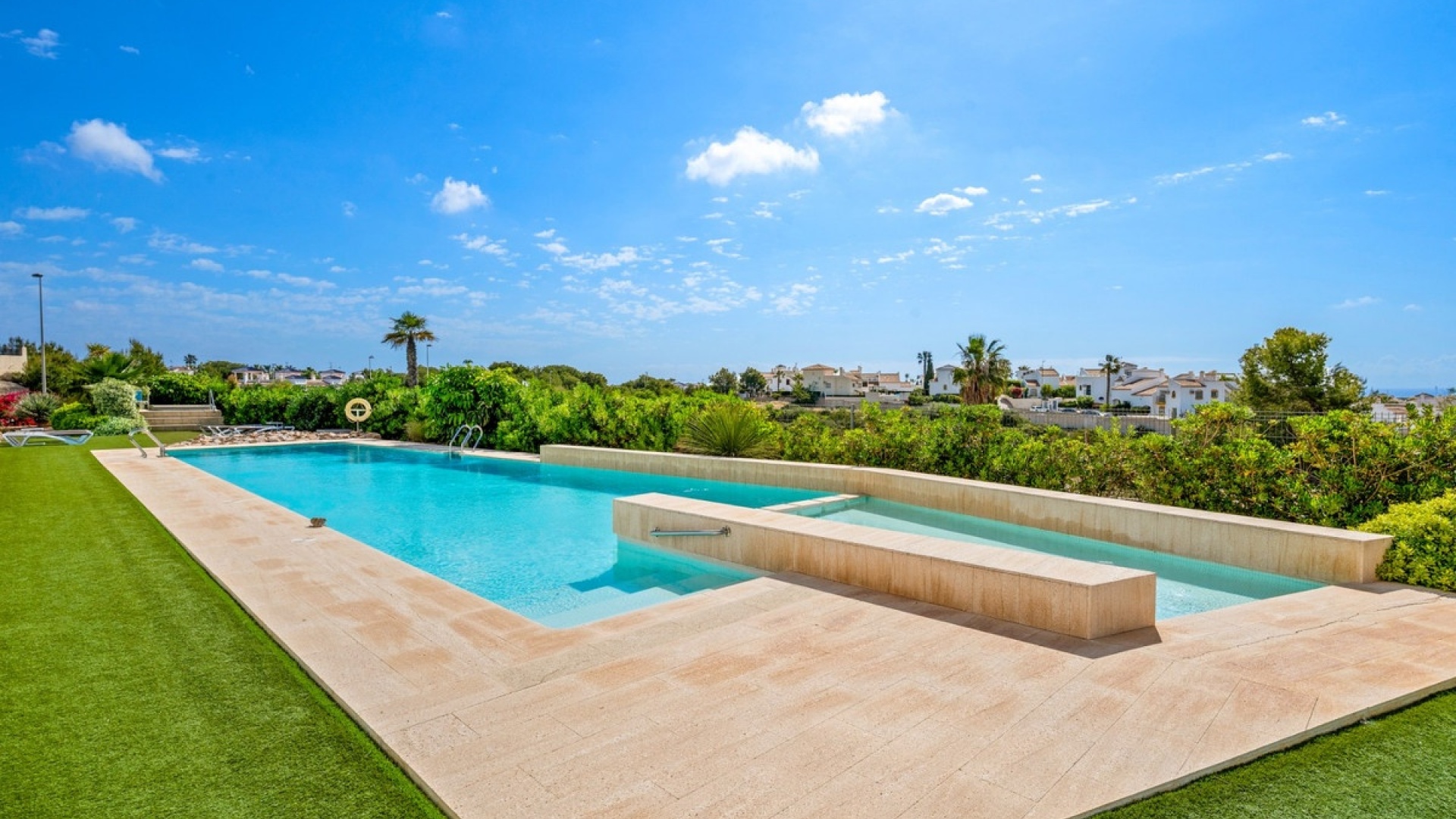 Resale - Apartment - Orihuela - Villamartin