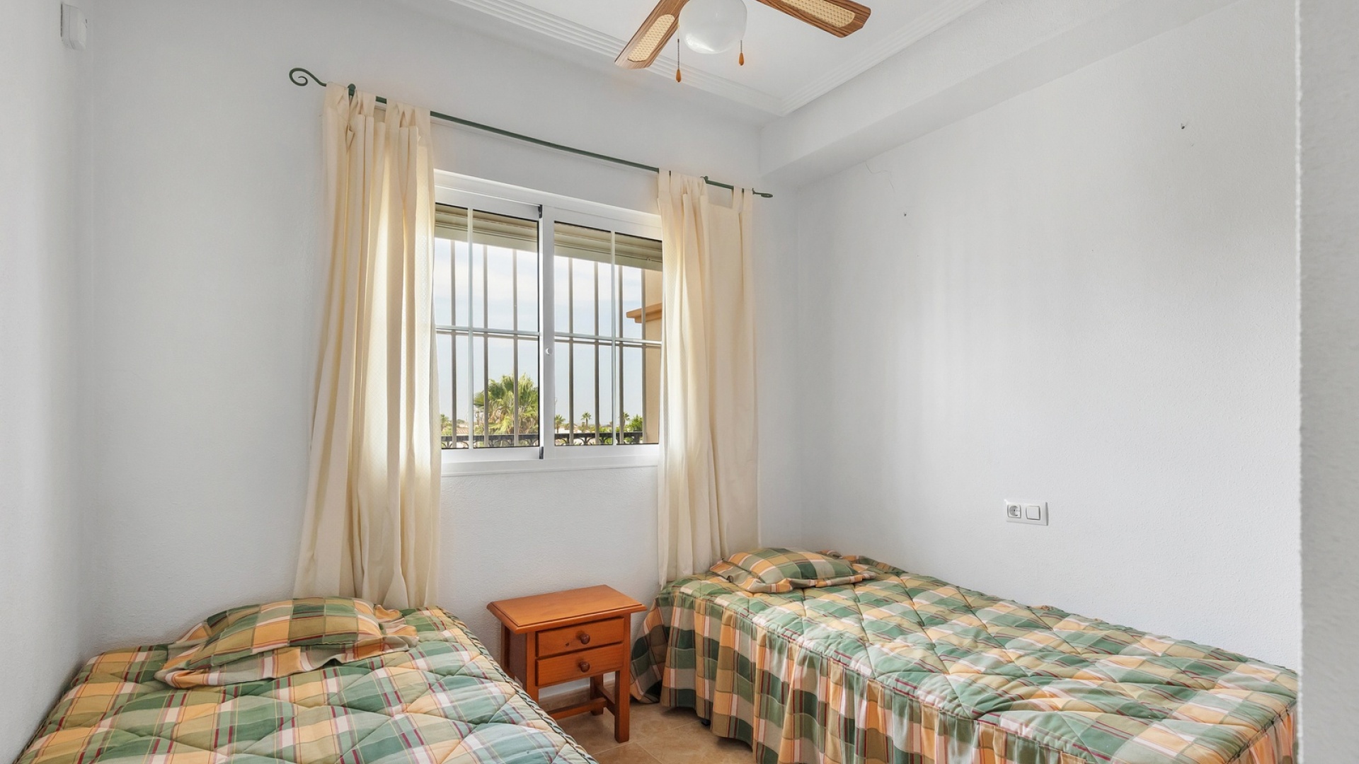 Resale - Apartment - Orihuela - Villamartin