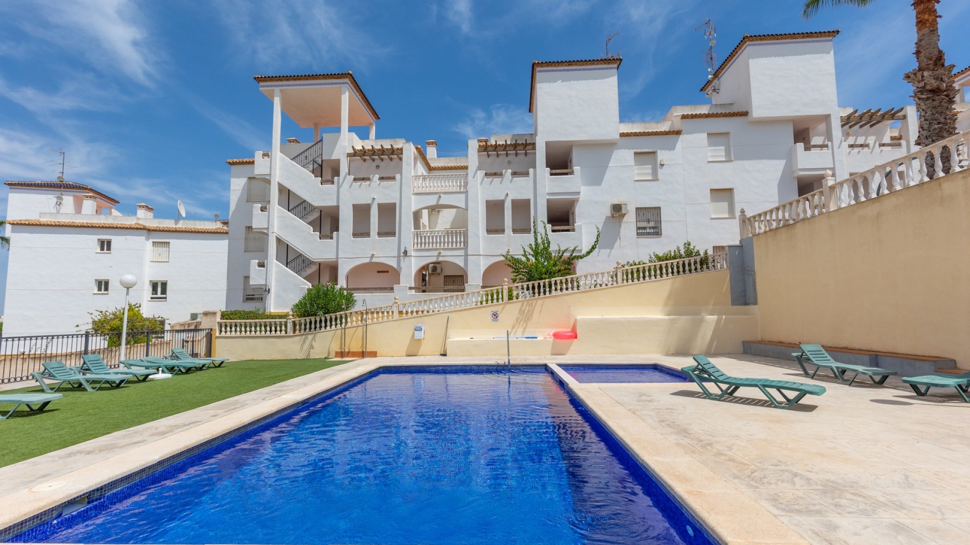 Resale - Apartment - Orihuela - Villamartin