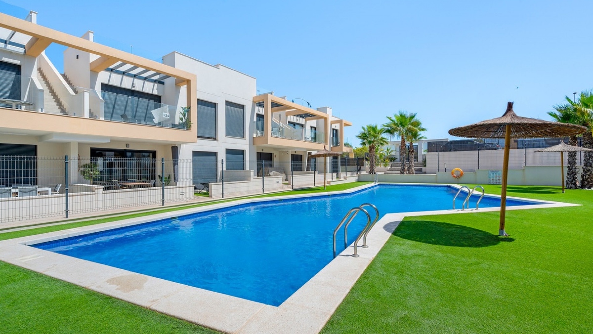 Resale - Apartment - Orihuela - Villamartin