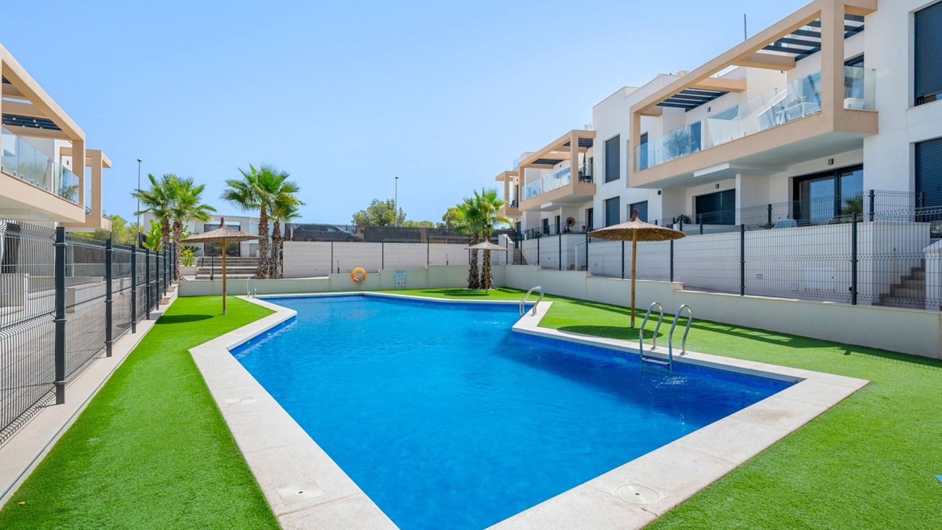 Resale - Apartment - Orihuela - Villamartin