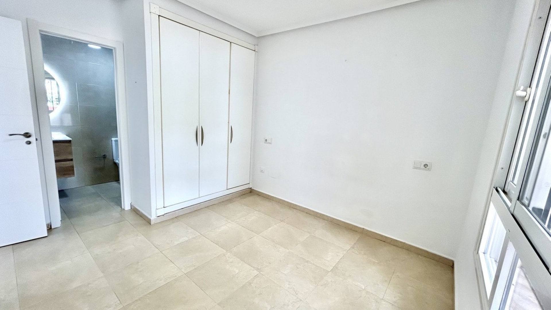 Resale - Apartment - Orihuela - Villamartin