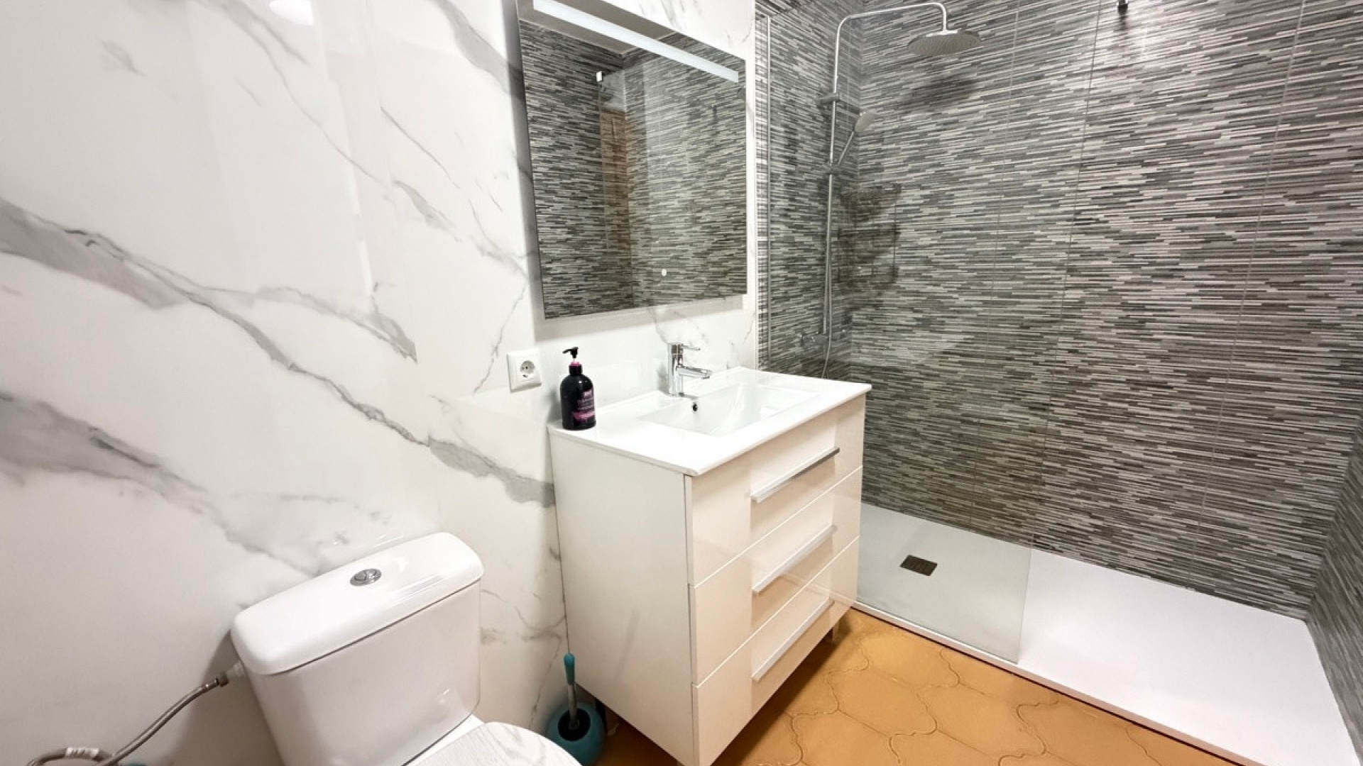 Resale - Apartment - Orihuela - Villamartin