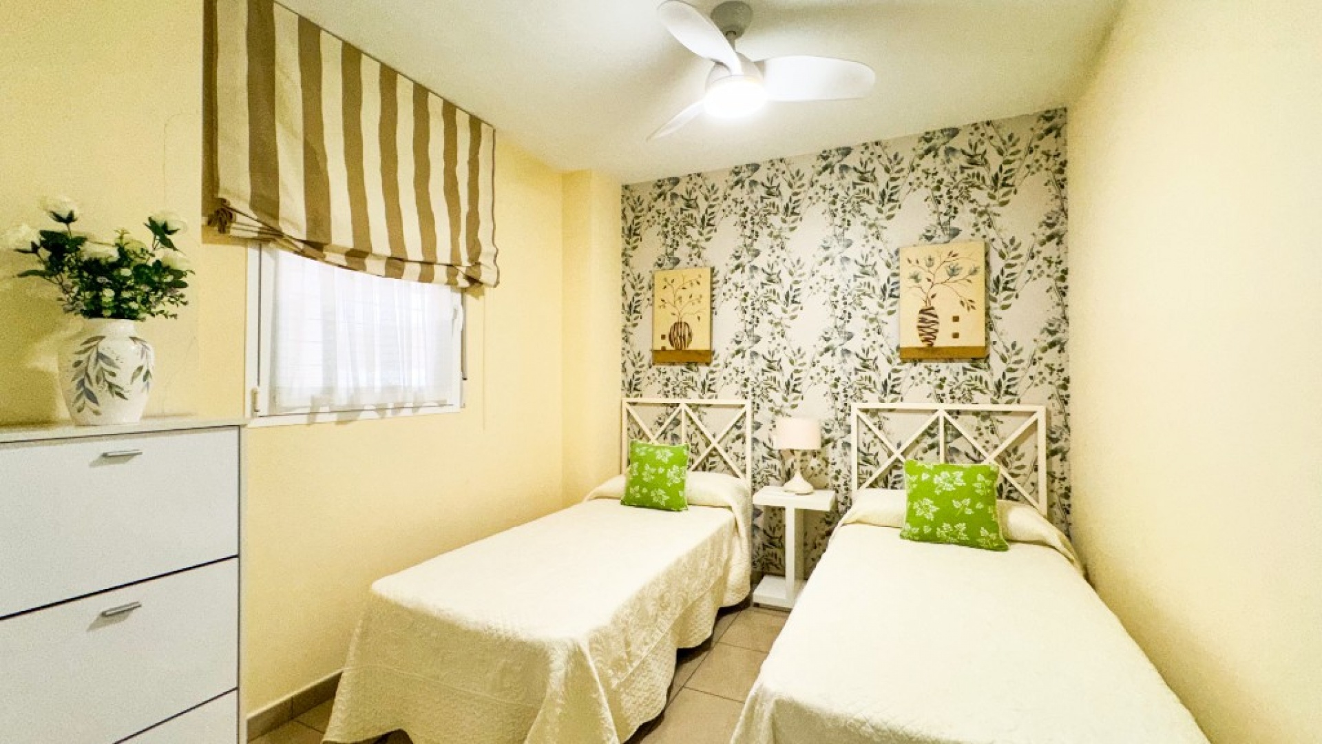 Resale - Apartment - Playa Flamenca - el bosque