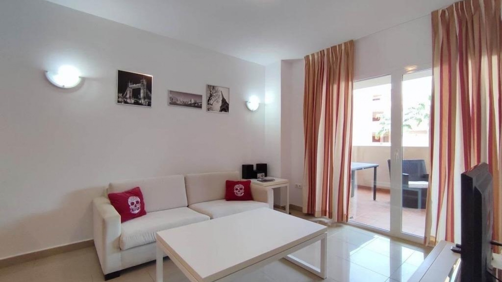 Resale - Apartment - Playa Flamenca - el bosque