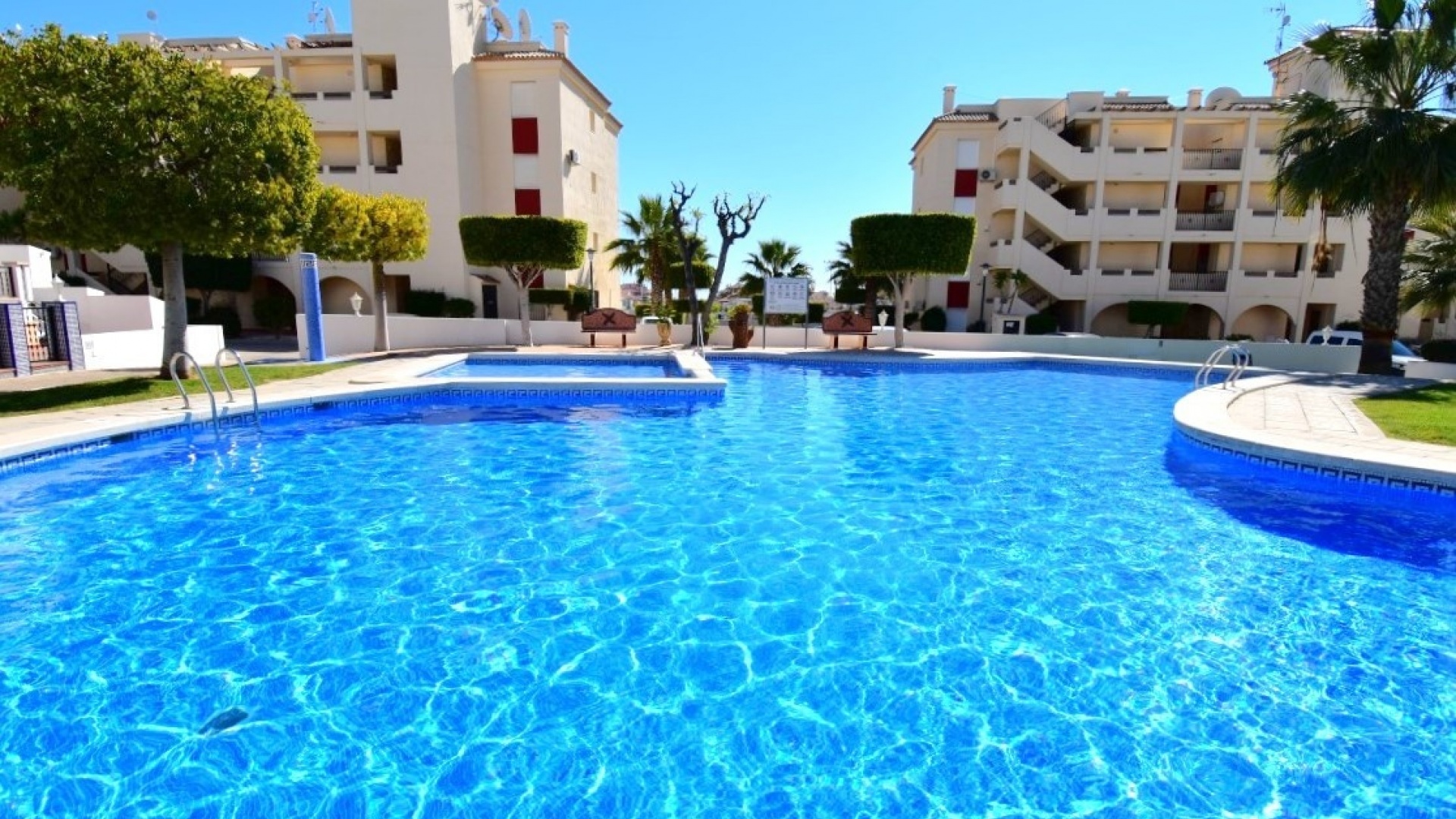 Resale - Apartment - Playa Flamenca - jumilla