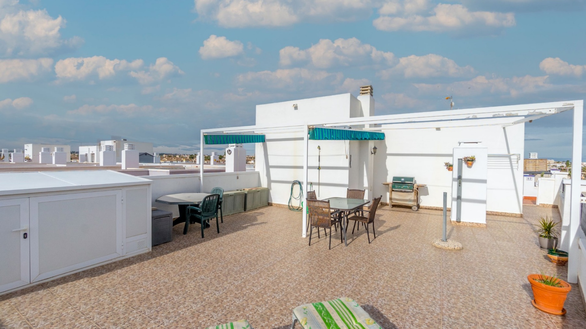 Resale - Apartment - Playa Flamenca - la mirada