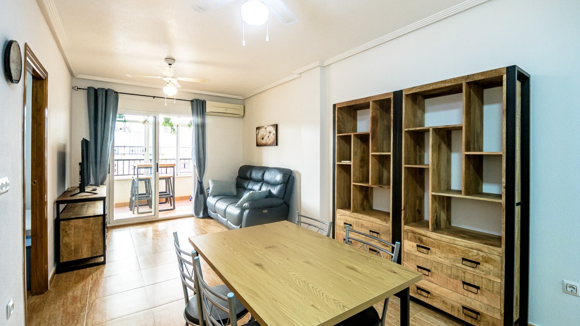 Resale - Apartment - Playa Flamenca - la mirada