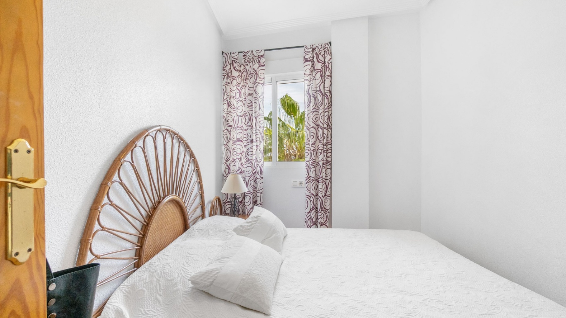 Resale - Apartment - Playa Flamenca - la mirada