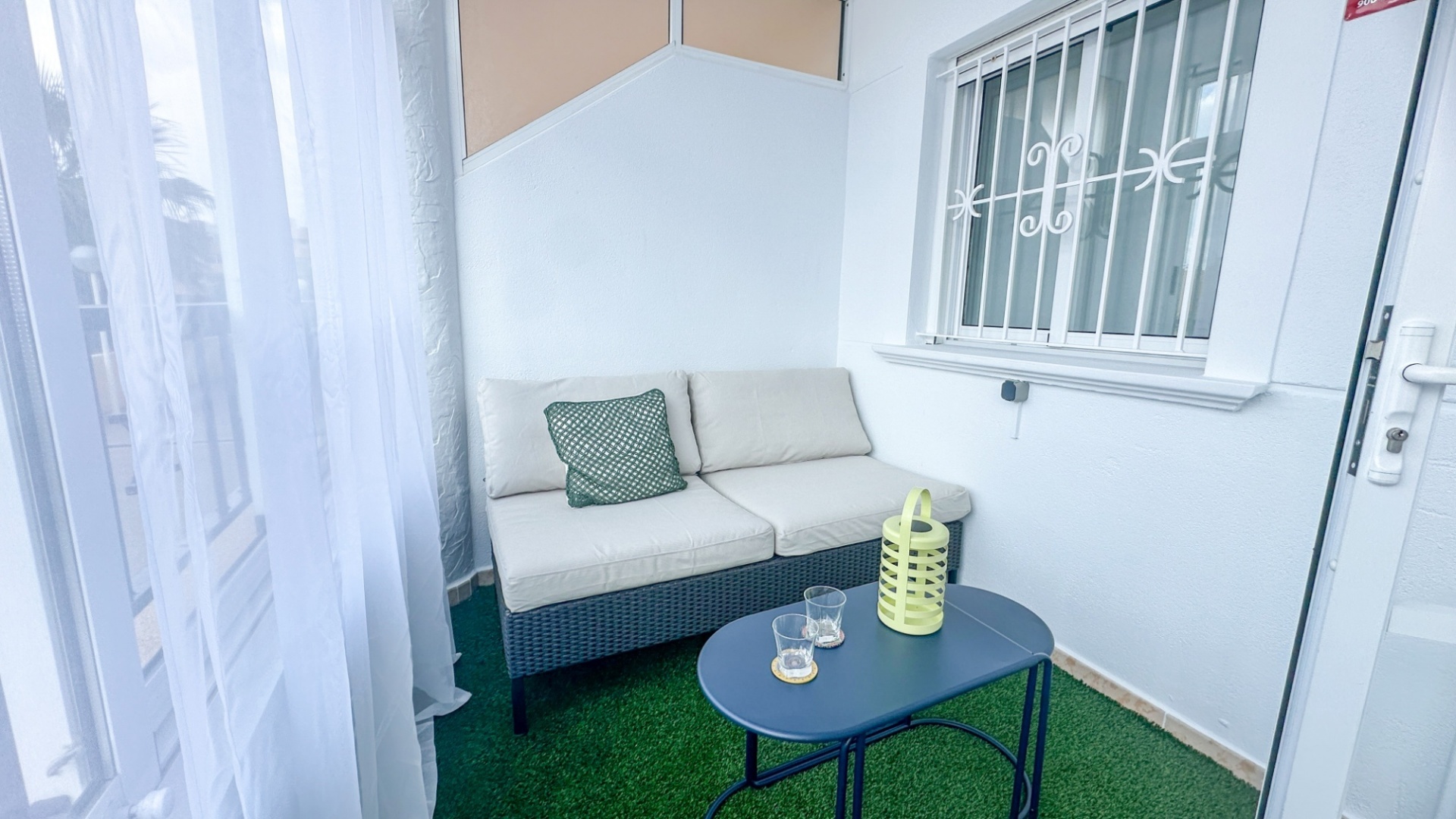 Resale - Apartment - Playa Flamenca - la mirada