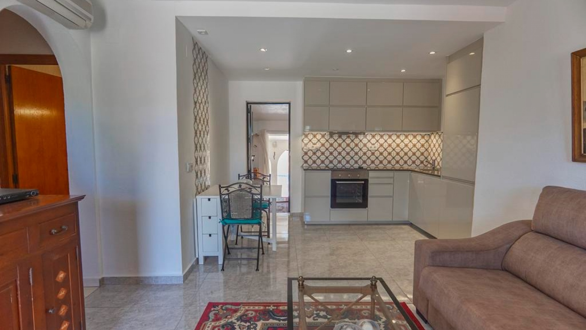 Resale - Apartment - Playa Flamenca - las chismosas