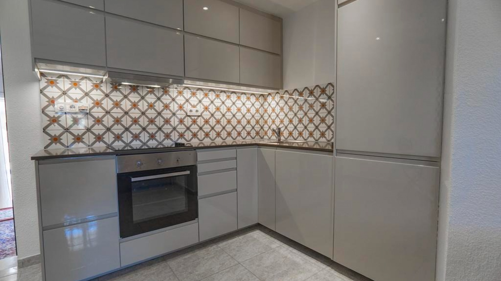 Resale - Apartment - Playa Flamenca - las chismosas