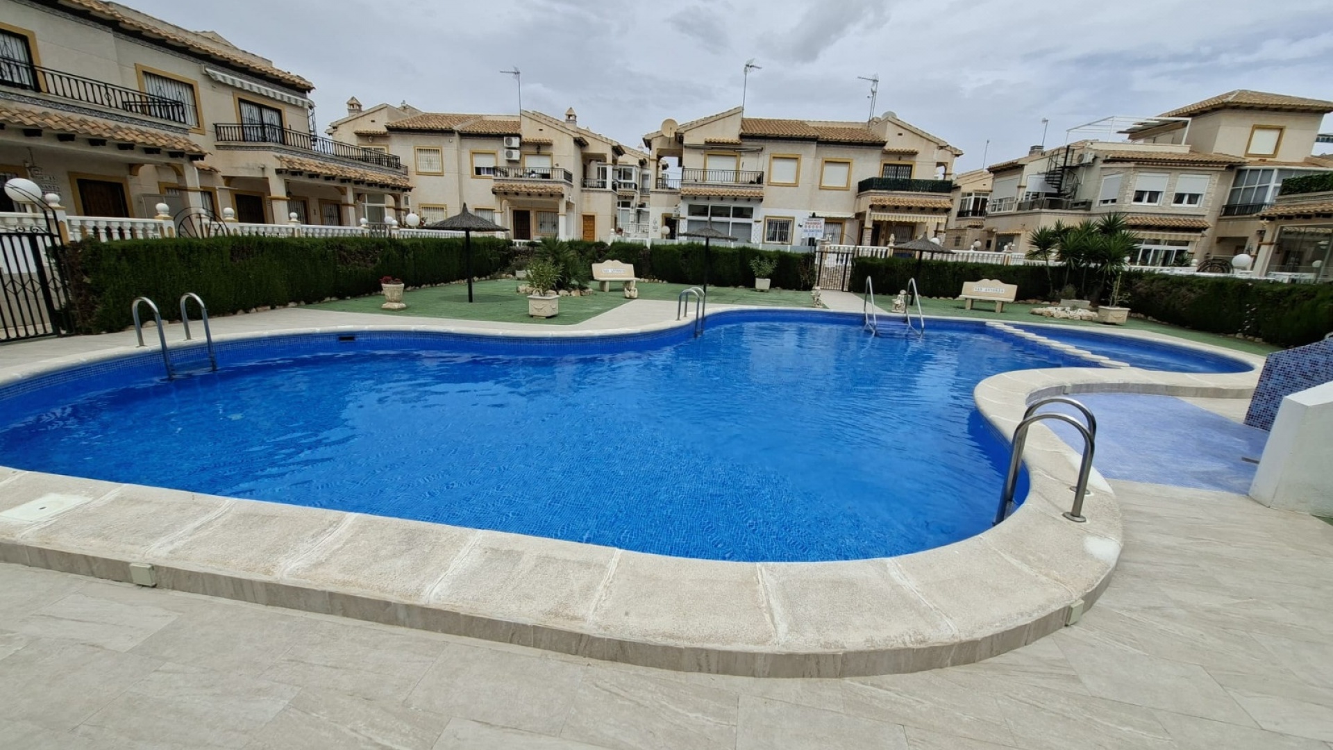Resale - Apartment - Playa Flamenca - Res. San Antonio