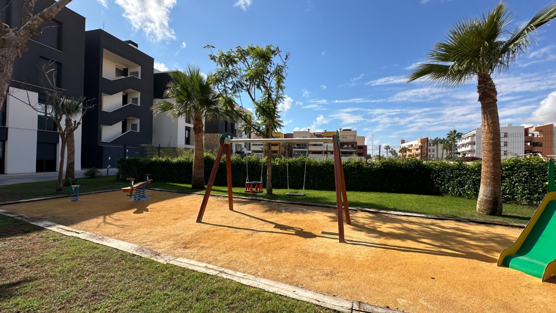 Resale - Apartment - Playa Flamenca - Res. Sunrise Deluxe