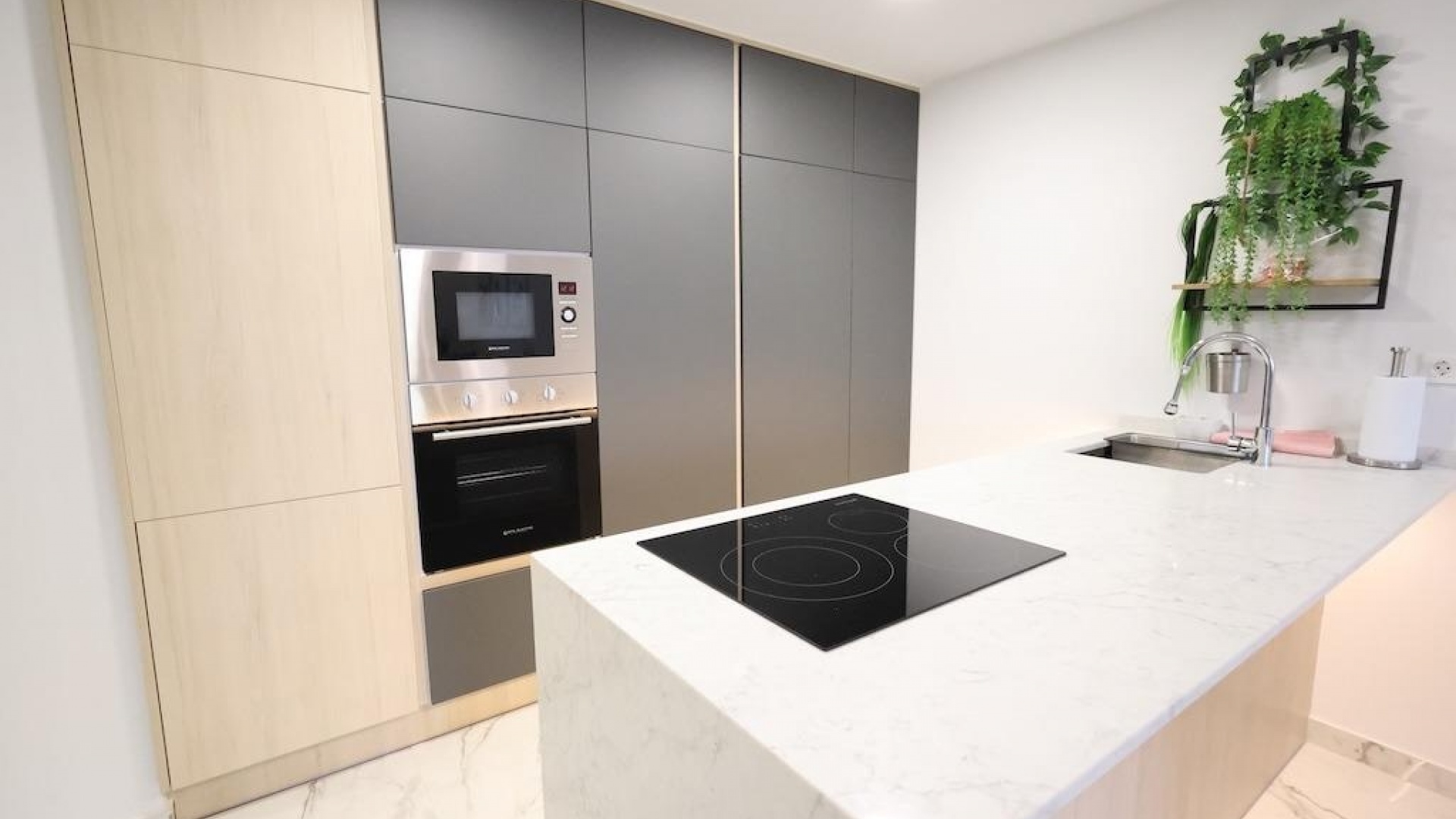 Resale - Apartment - Playa Flamenca - Res. Sunrise Deluxe