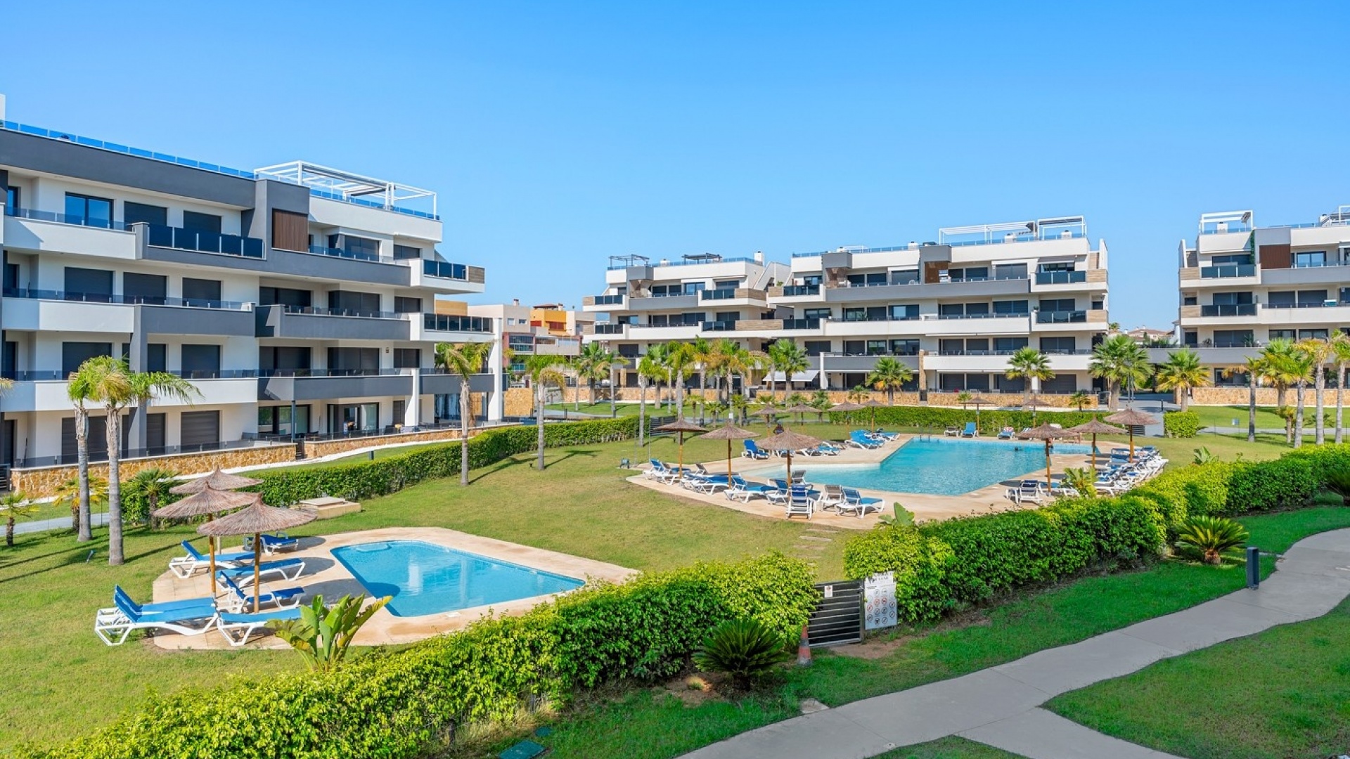 Resale - Apartment - Playa Flamenca - Res. Sunrise Deluxe