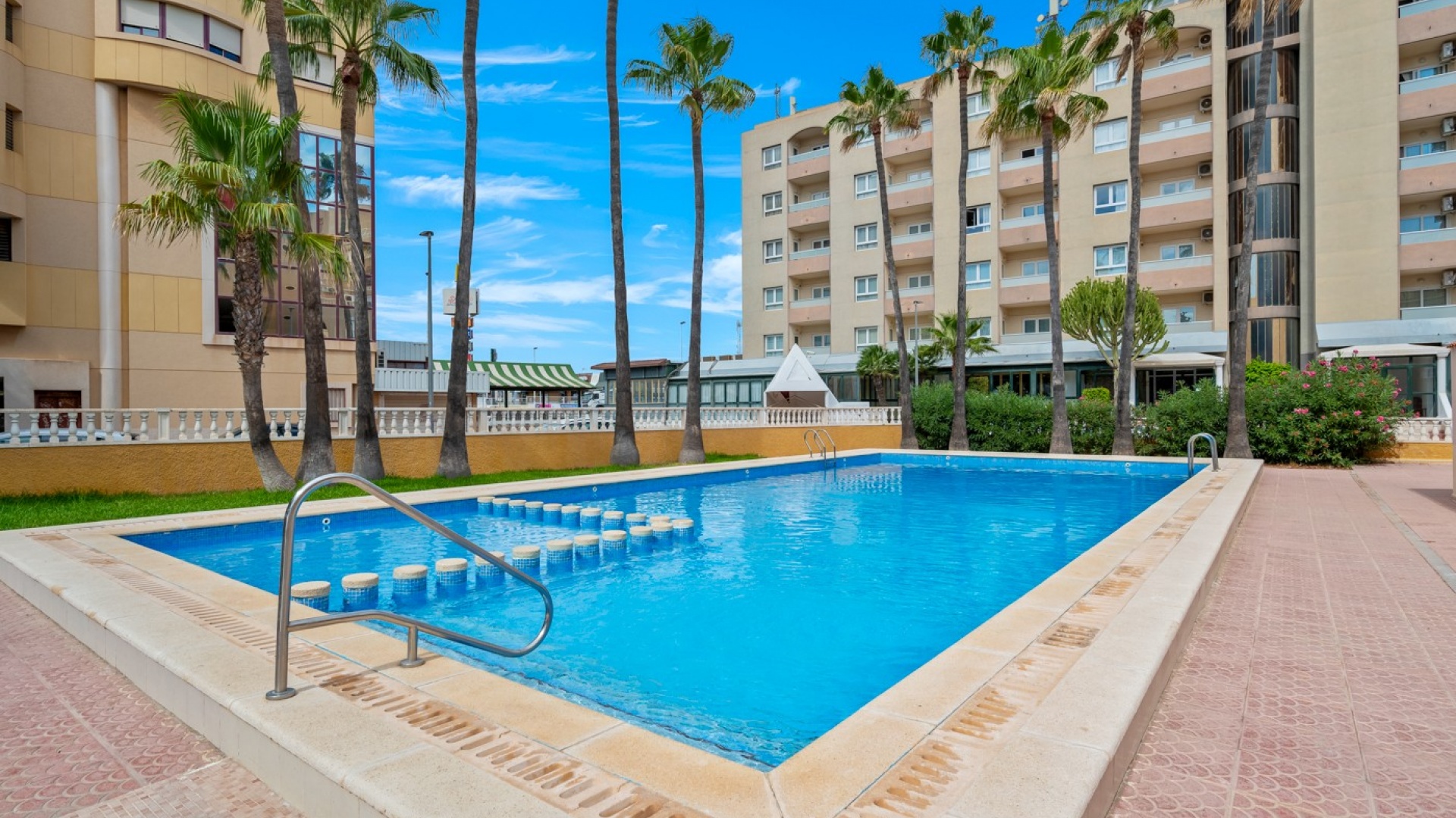 Resale - Apartment - Punta Prima - beachside punta prima