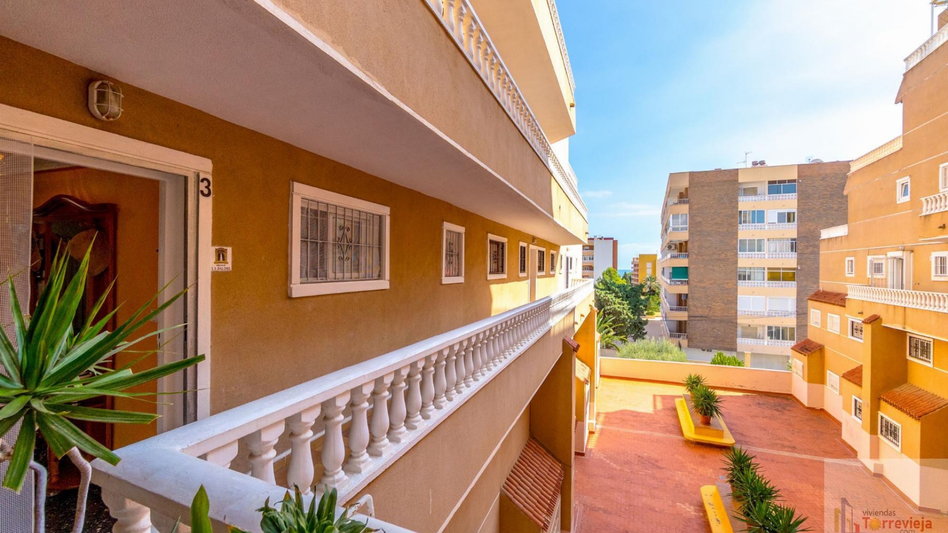 Resale - Apartment - Punta Prima - beachside punta prima