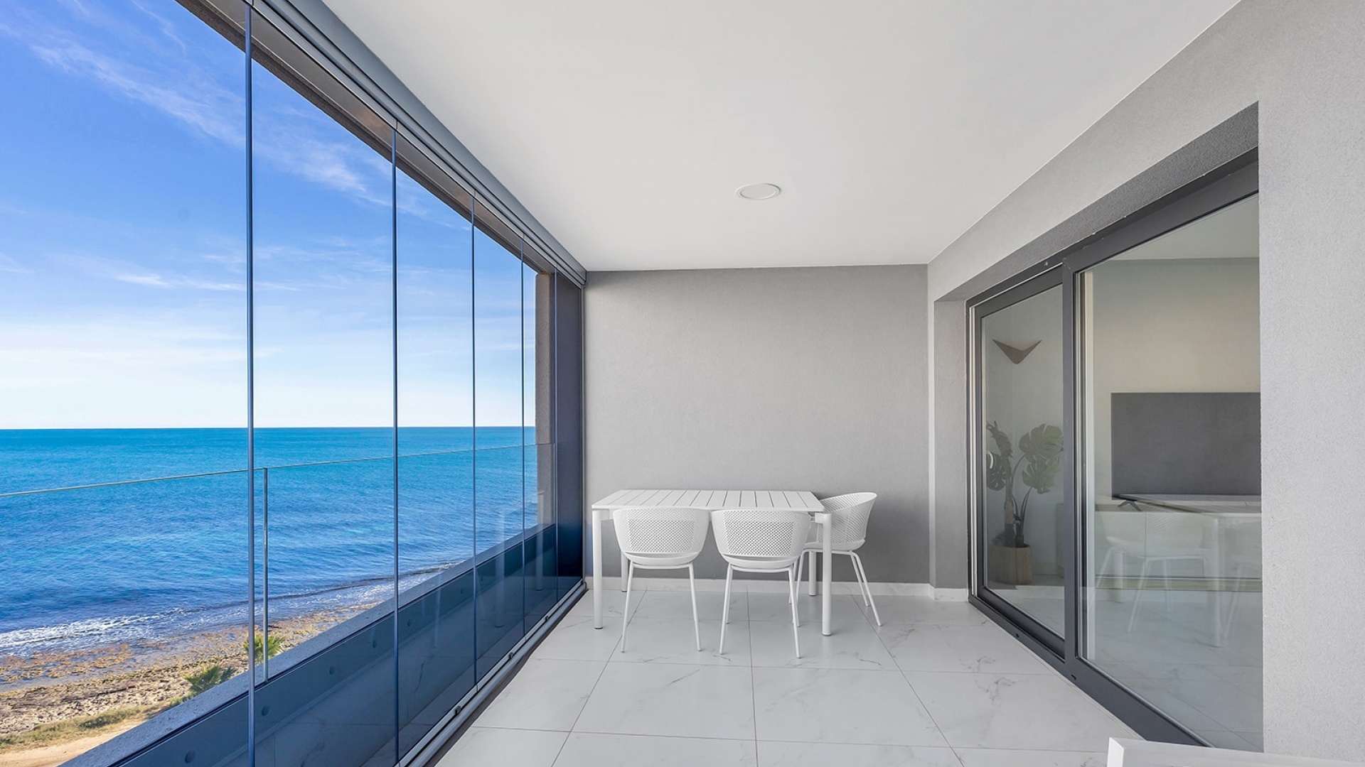 Resale - Apartment - Punta Prima - beachside punta prima