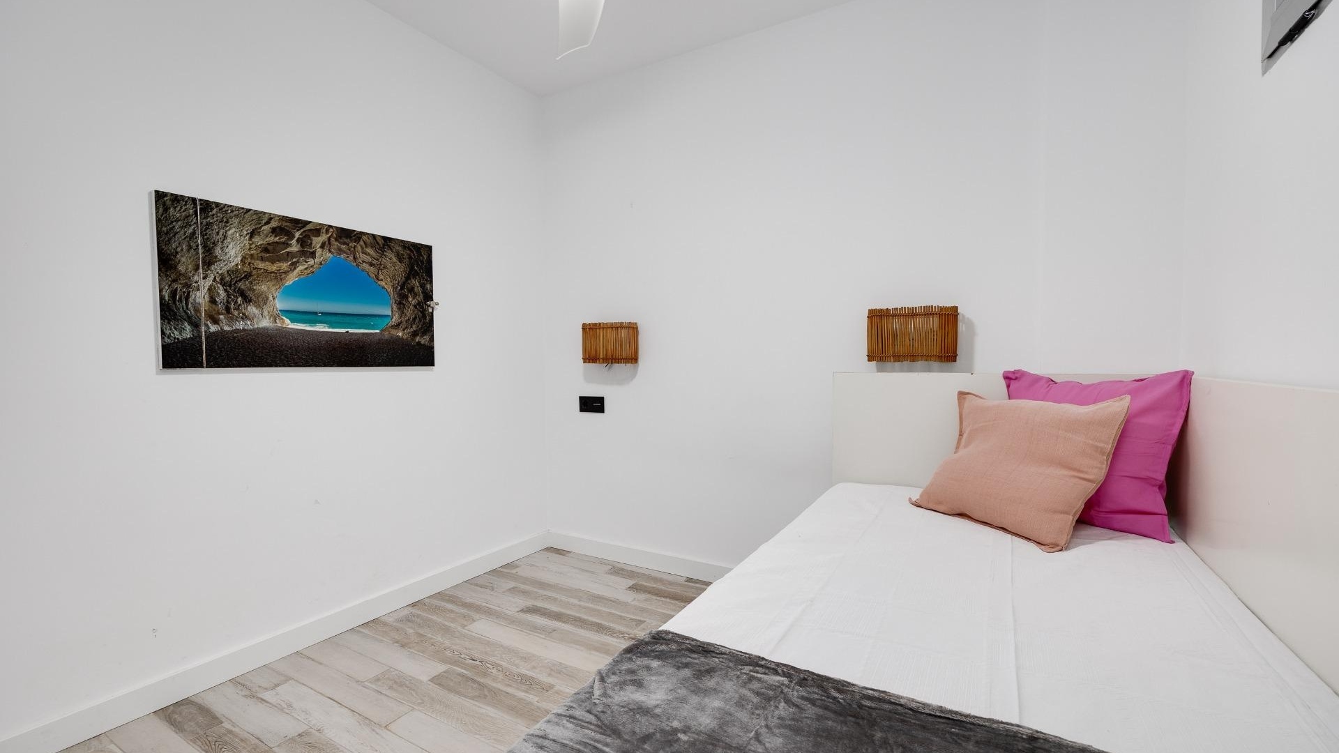 Resale - Apartment - Punta Prima - beachside punta prima