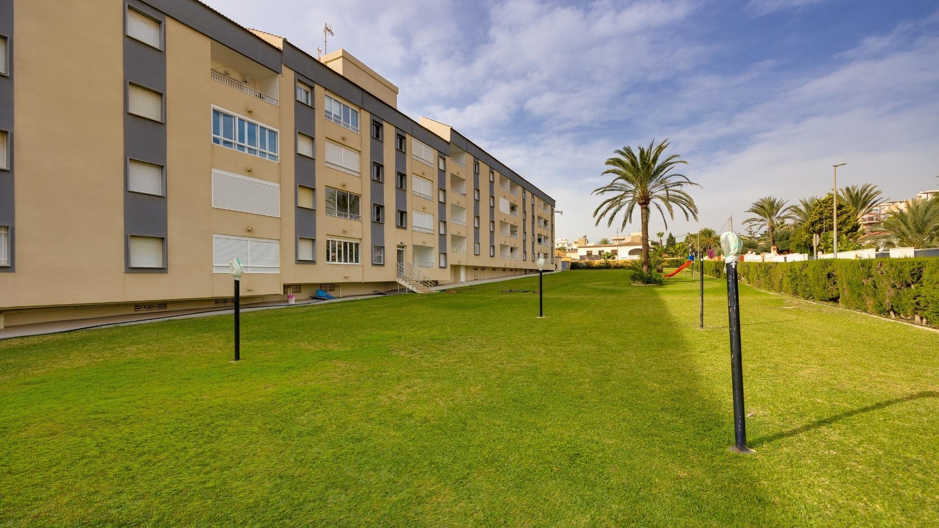 Resale - Apartment - Punta Prima - beachside punta prima