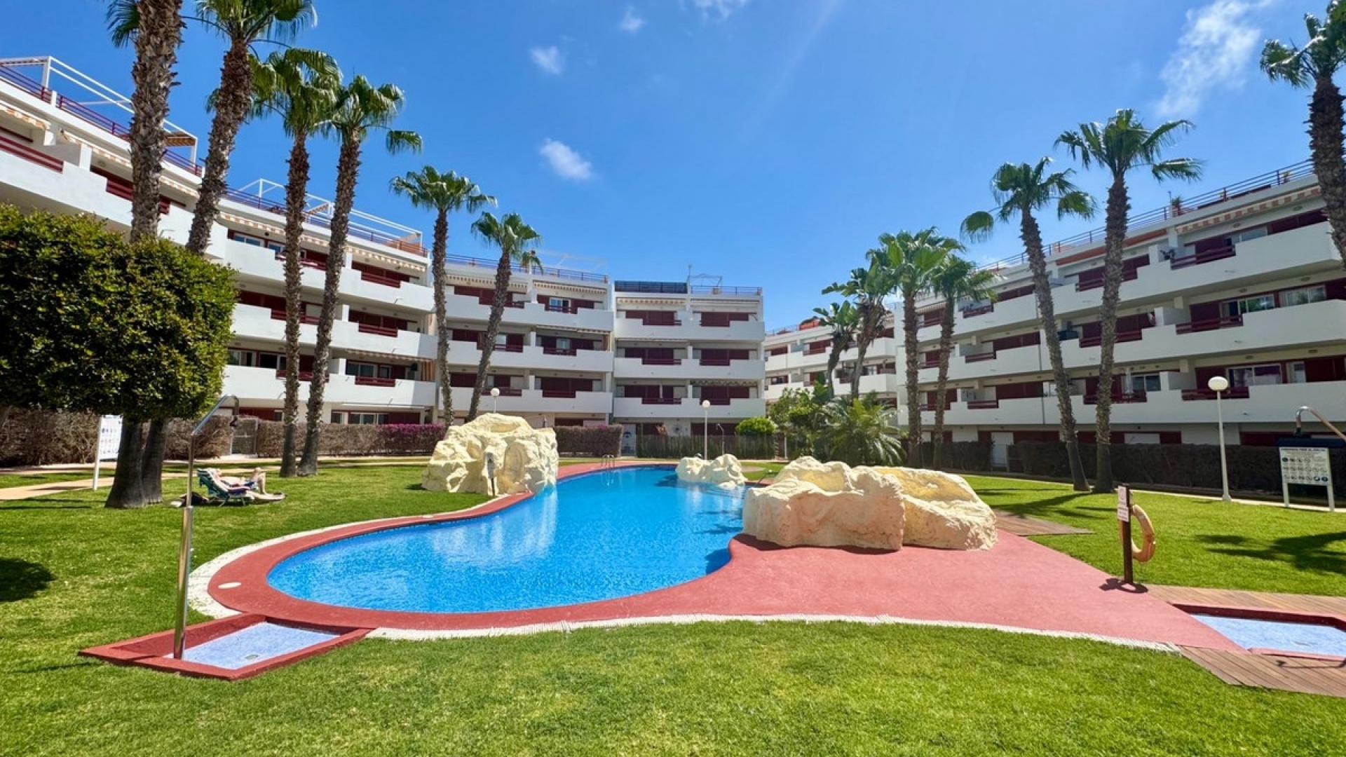 Resale - Apartment - Punta Prima - Costa Blanca South